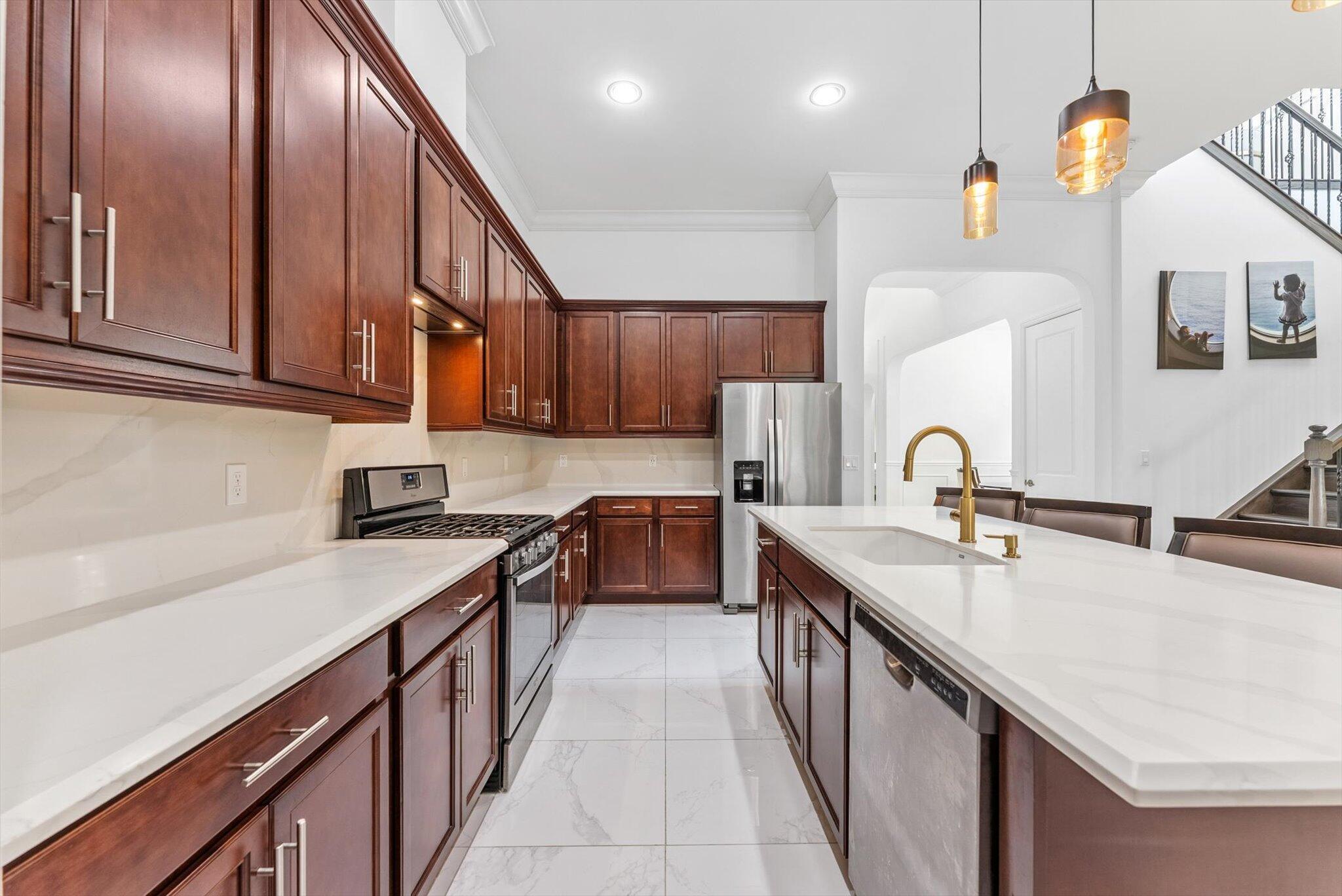 8628 Grand Prix Lane