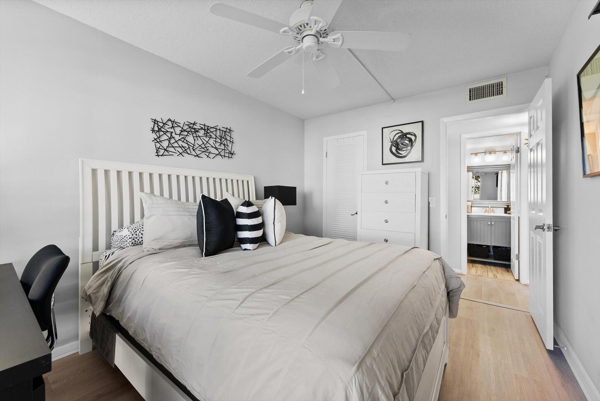 151 Fanshaw D