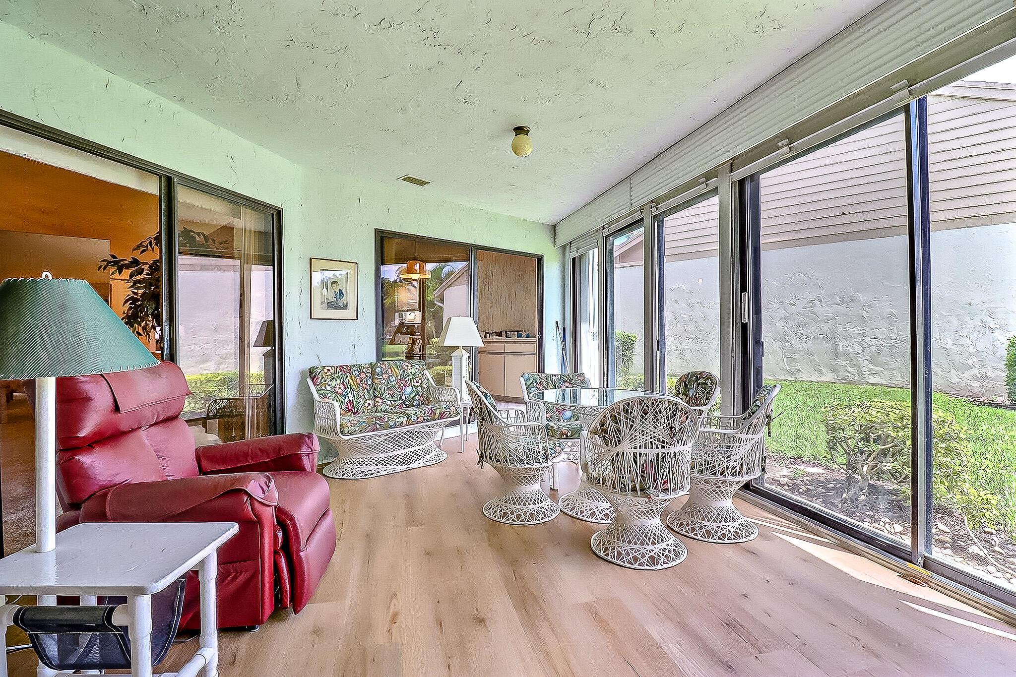 2594 NW 12th Street