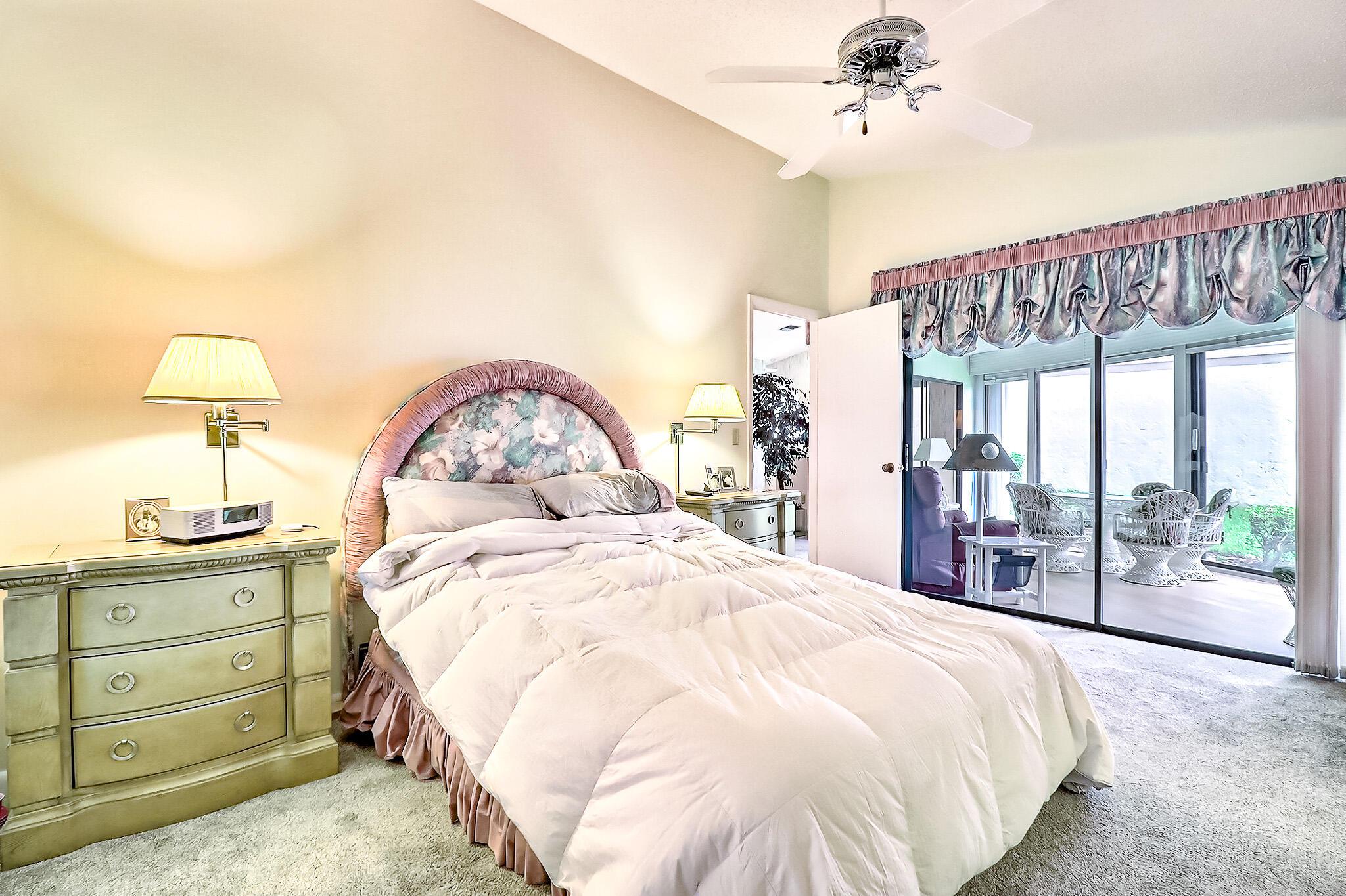 2594 NW 12th Street