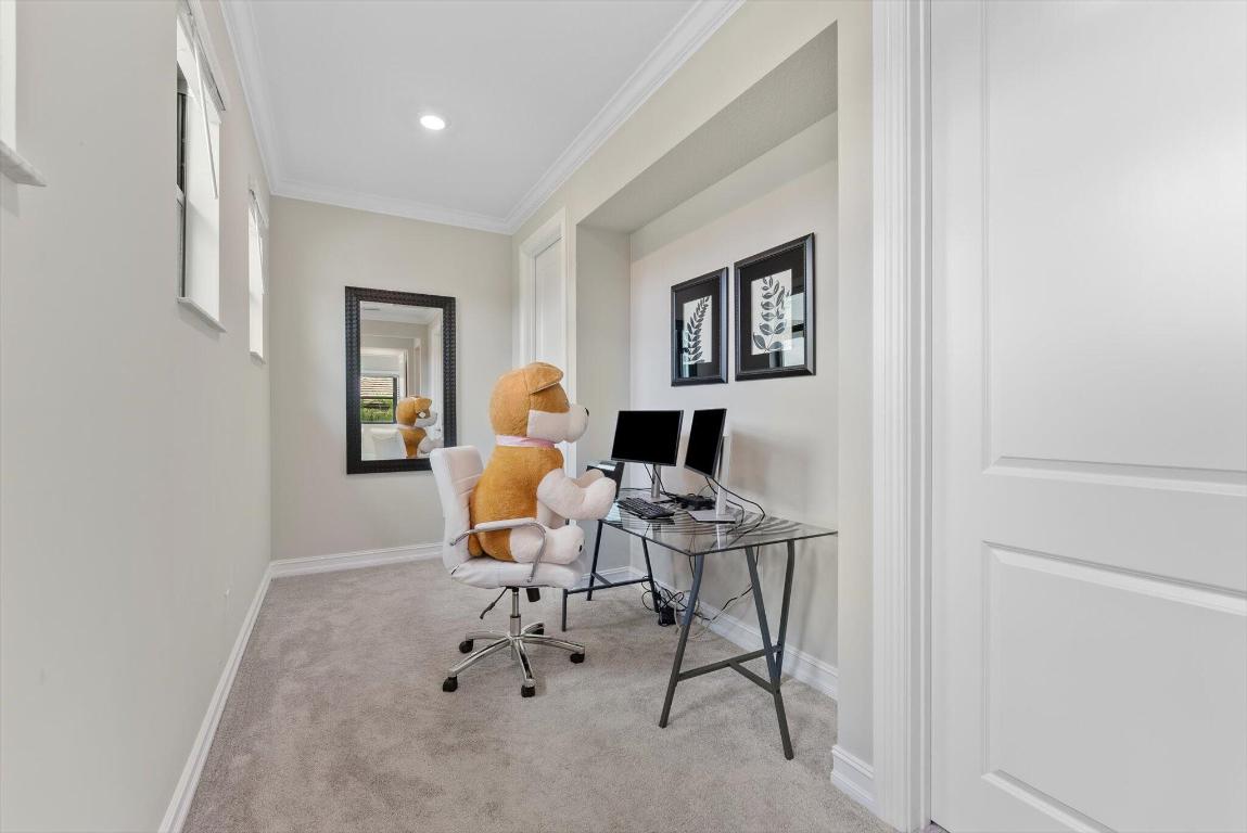 8195 Grand Prix Lane