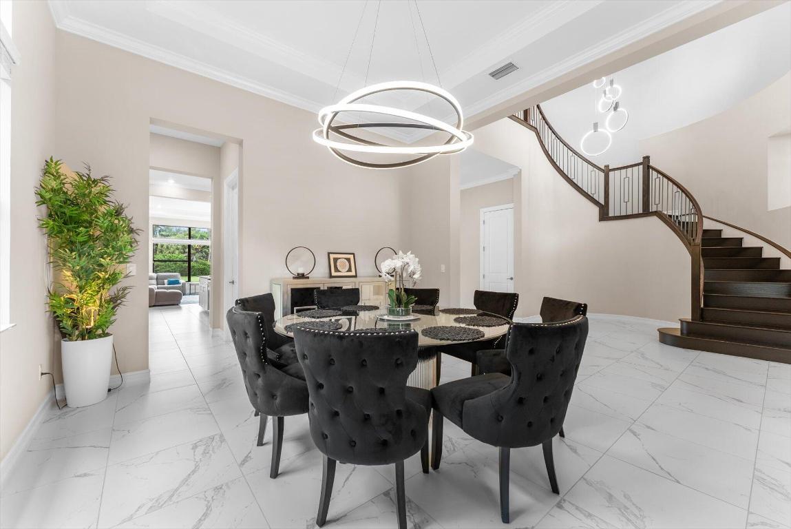 8195 Grand Prix Lane