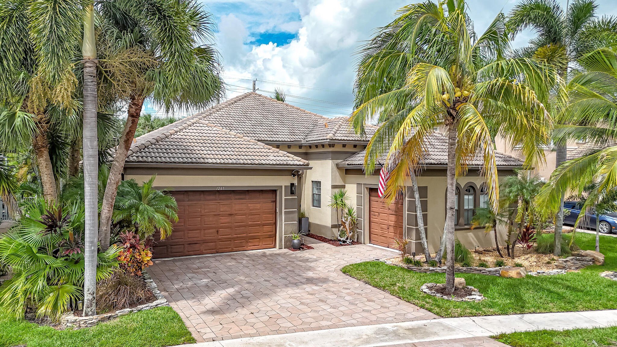 1289 Beacon Circle