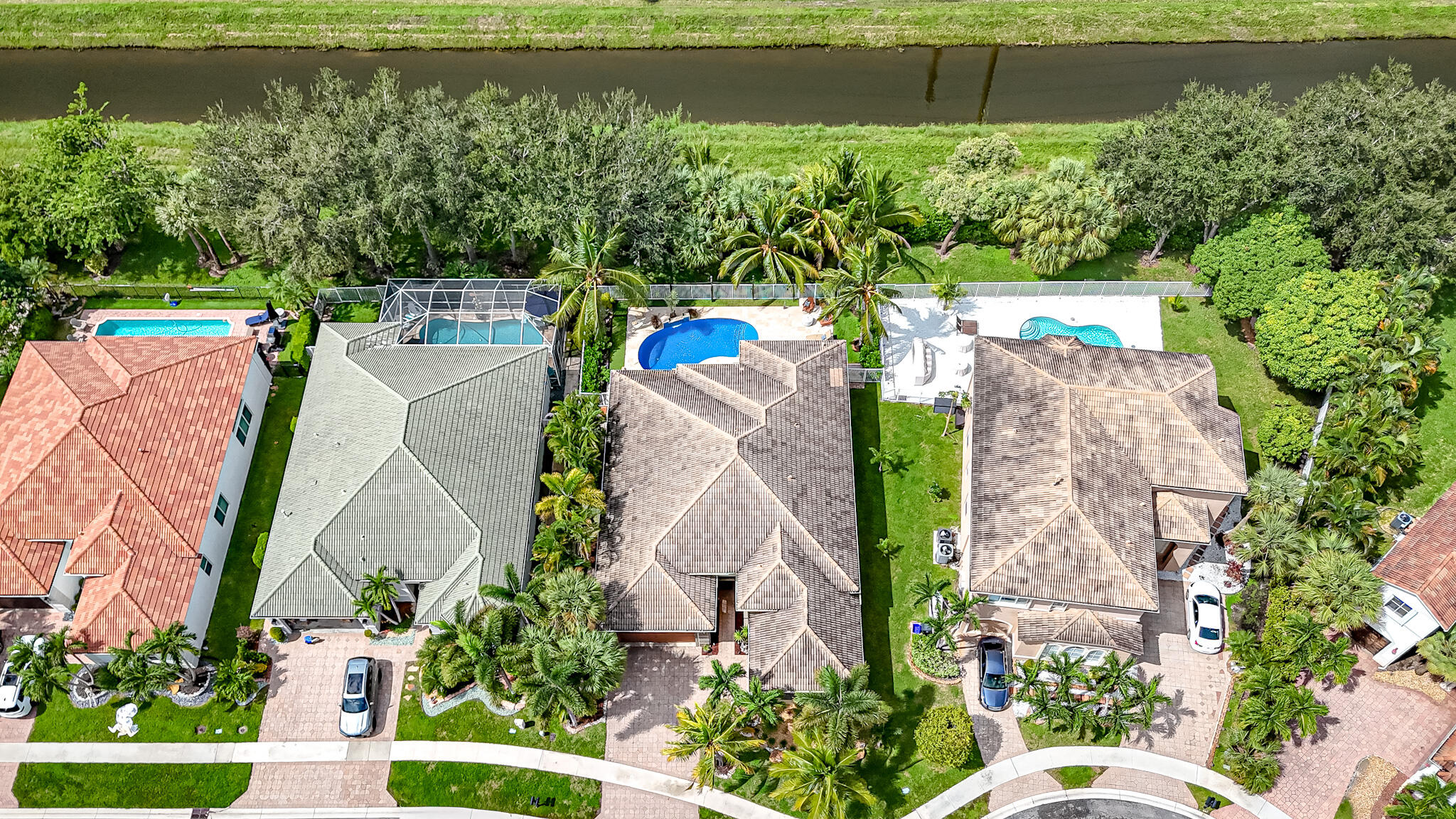 1289 Beacon Circle