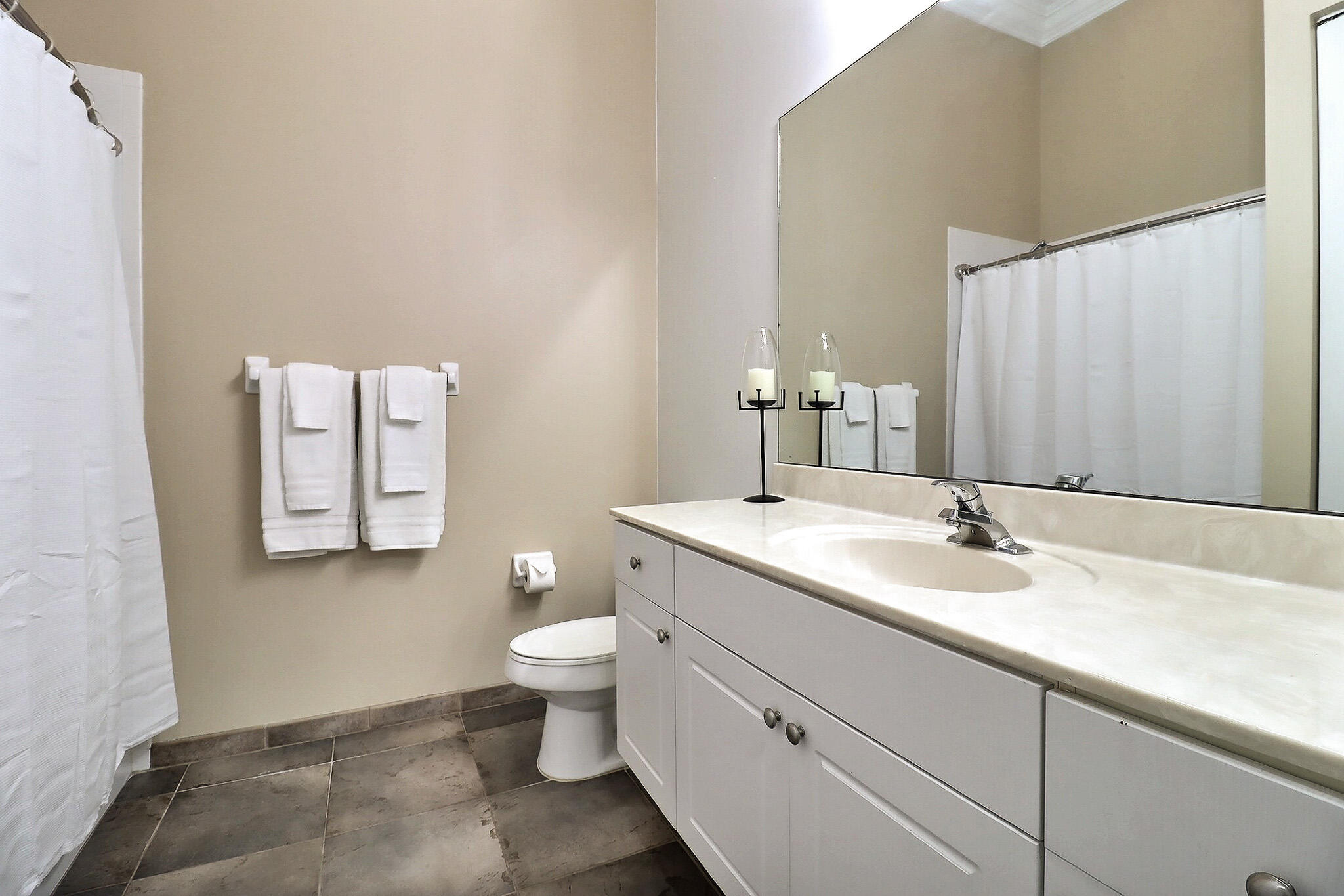 1289 Beacon Circle