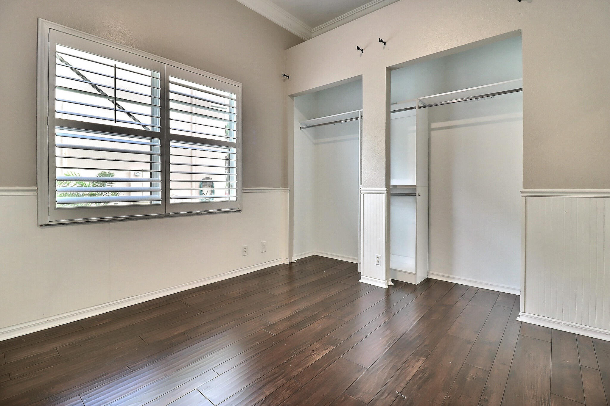 1289 Beacon Circle