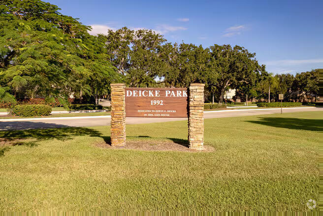 1701 NW 107th Terrace