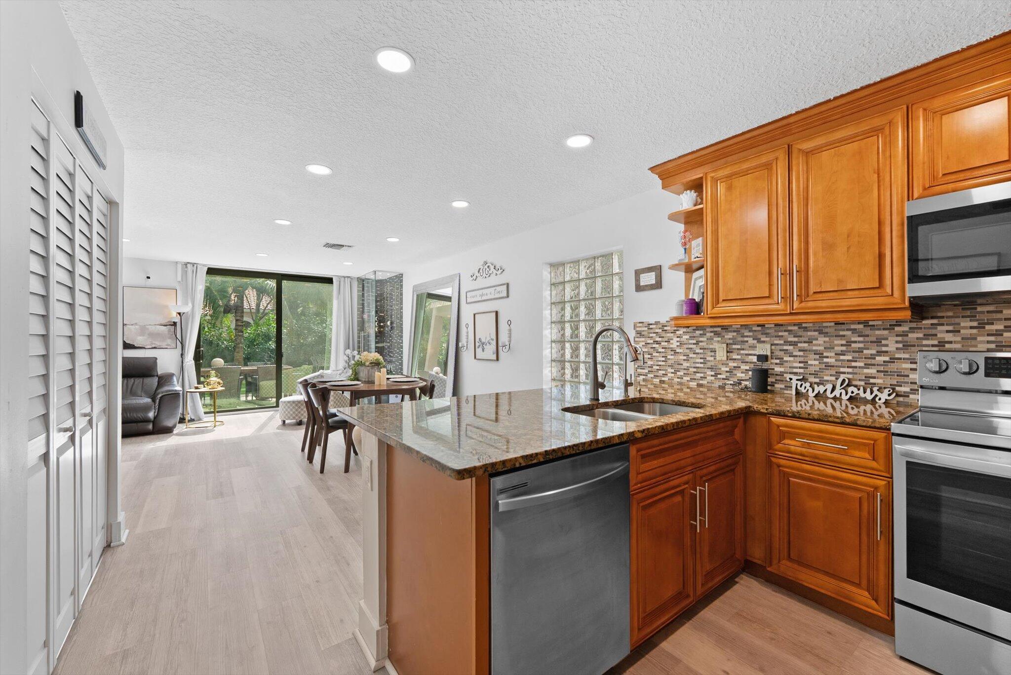 1701 NW 107th Terrace