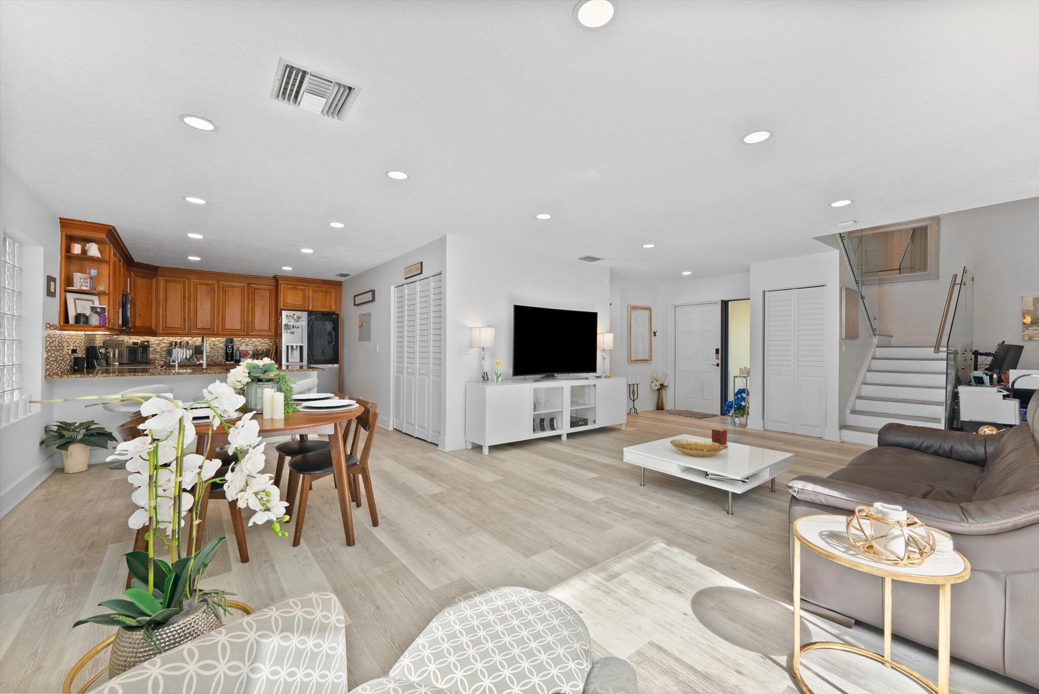 1701 NW 107th Terrace