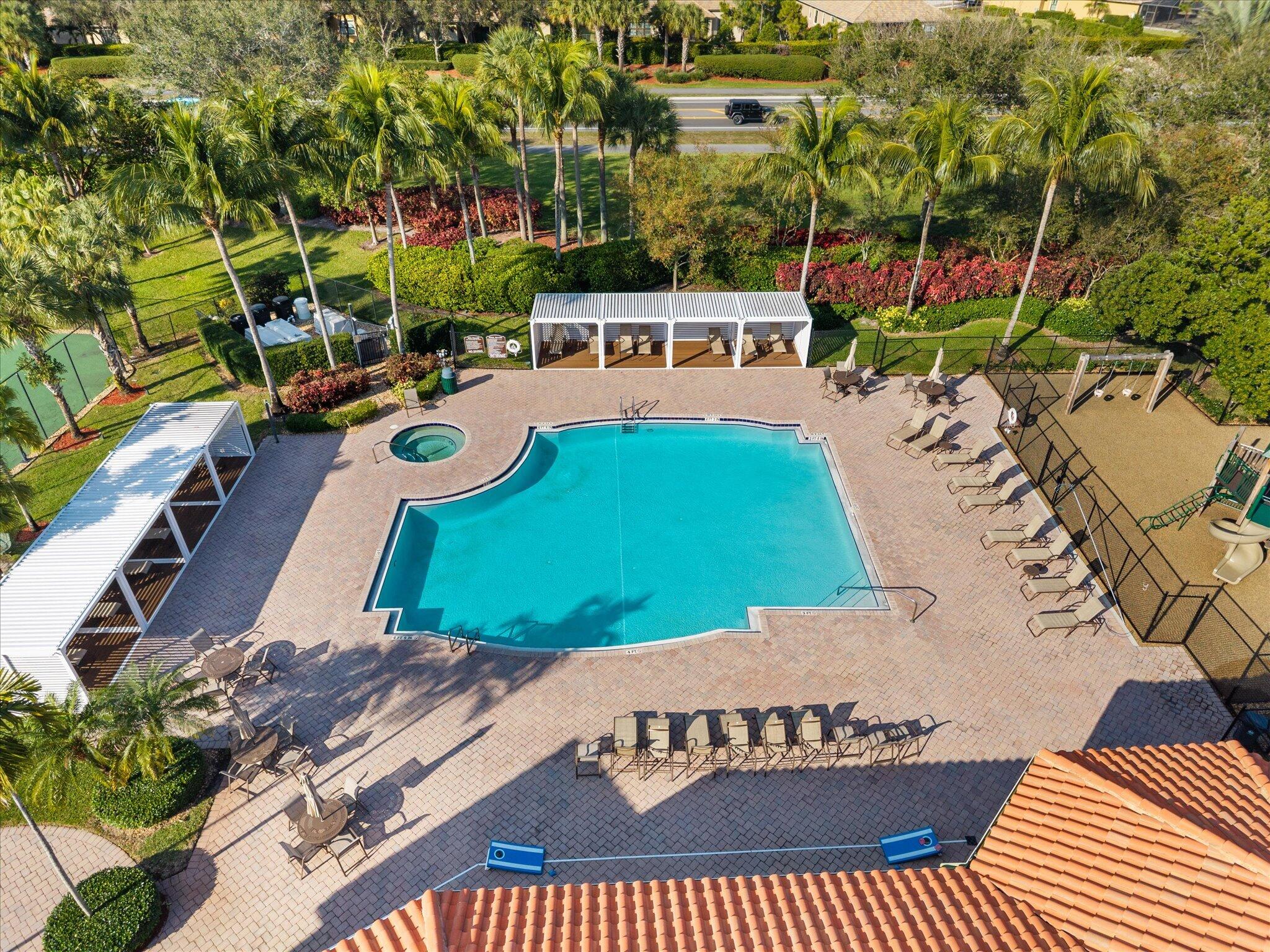 10712 Willow Oak Court