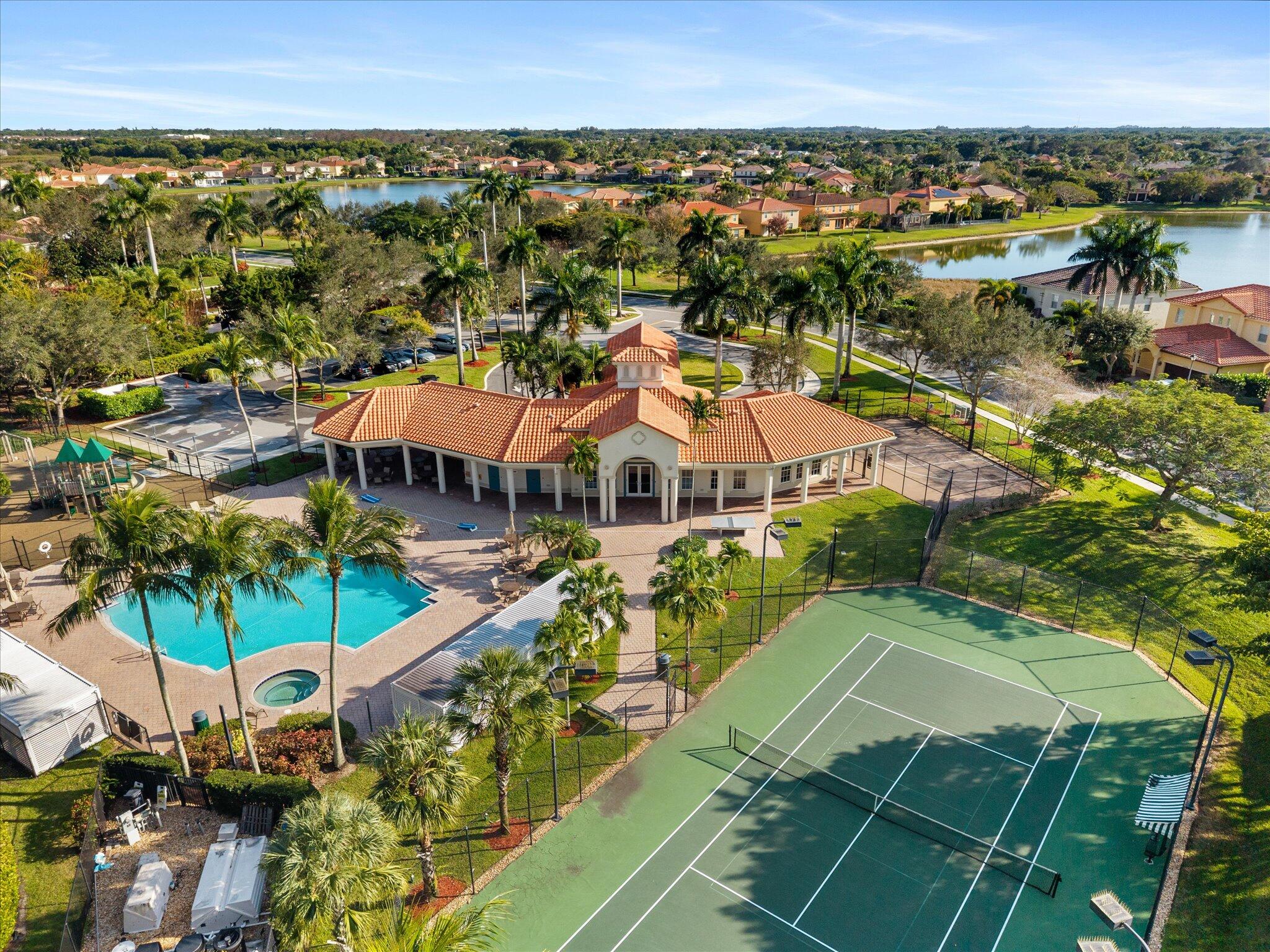 10712 Willow Oak Court