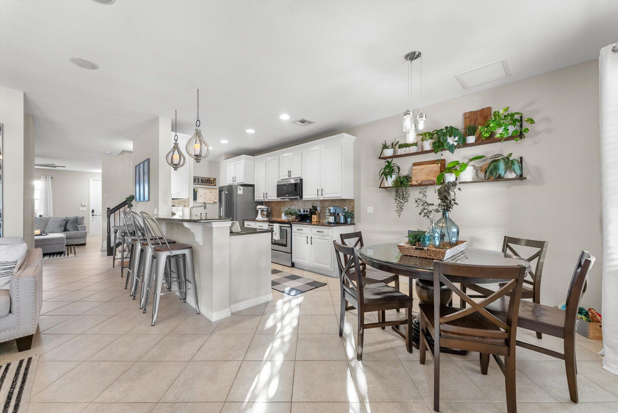 10712 Willow Oak Court