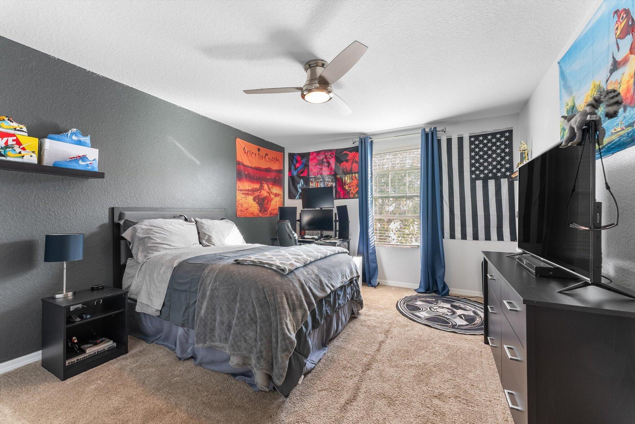 10712 Willow Oak Court