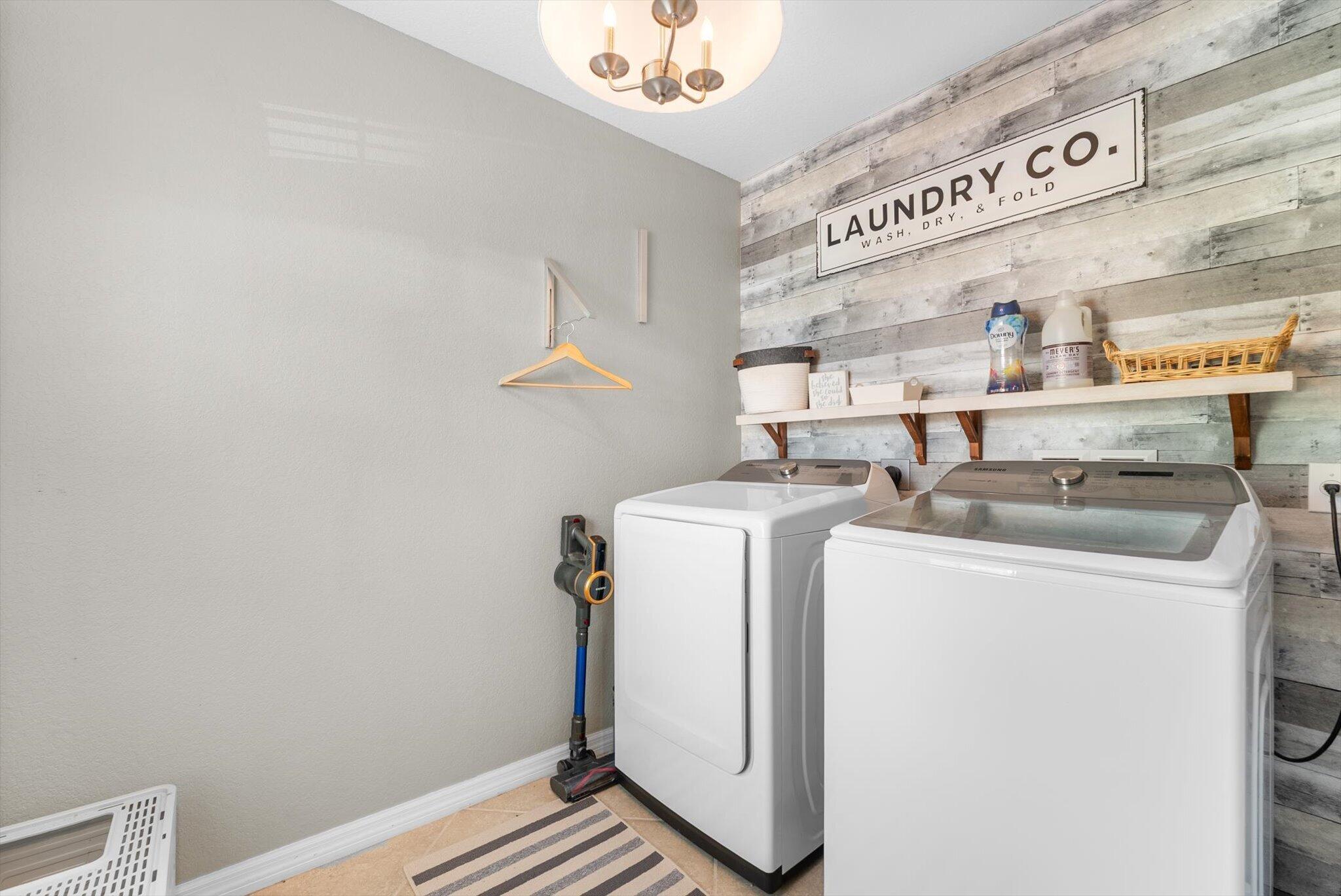 10712 Willow Oak Court