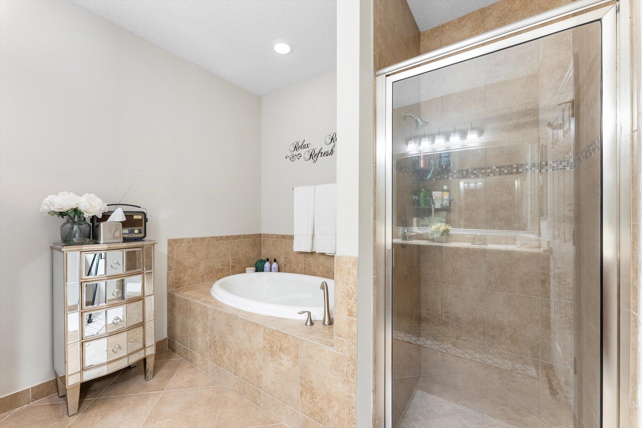 10712 Willow Oak Court