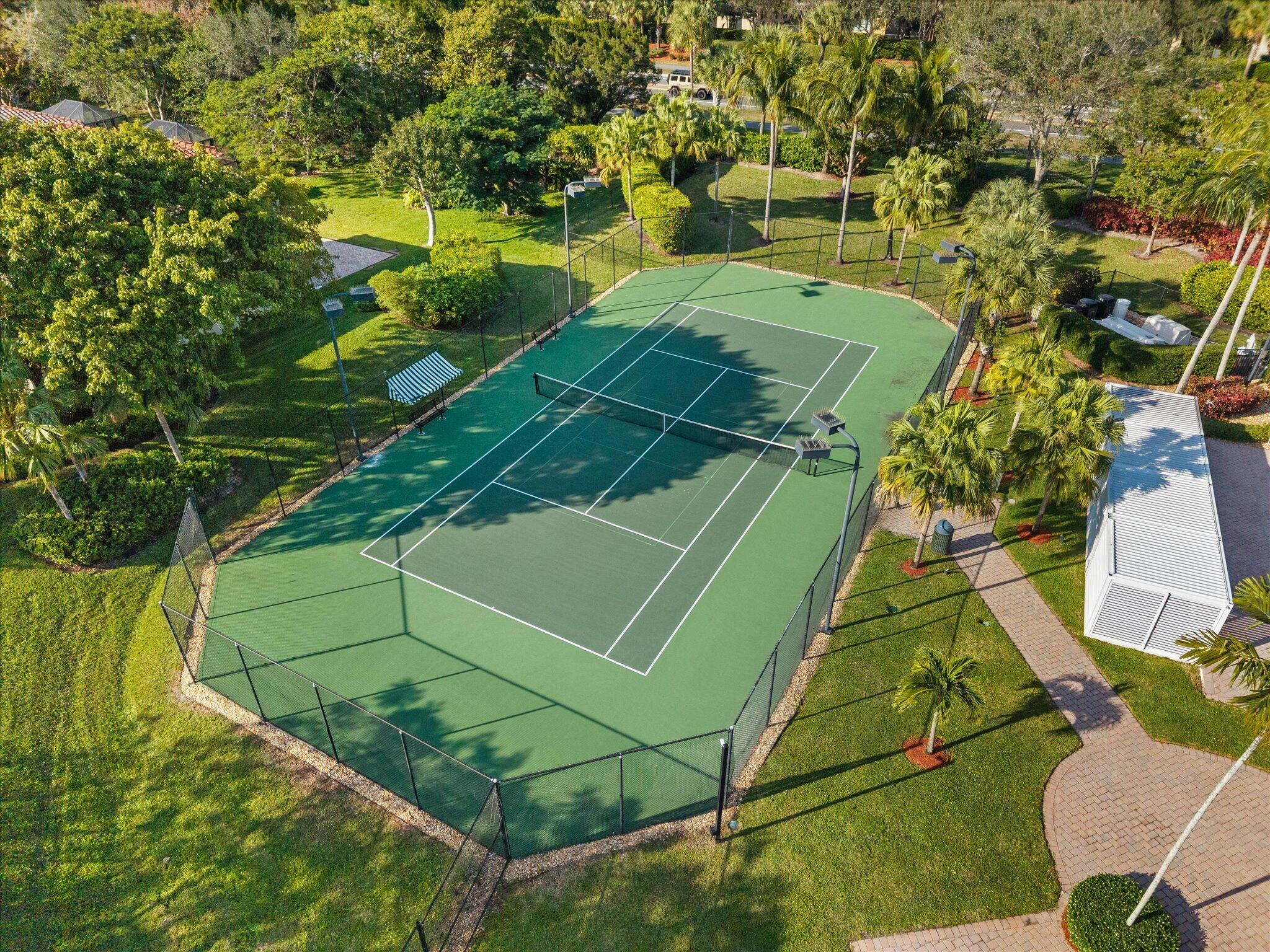 10712 Willow Oak Court