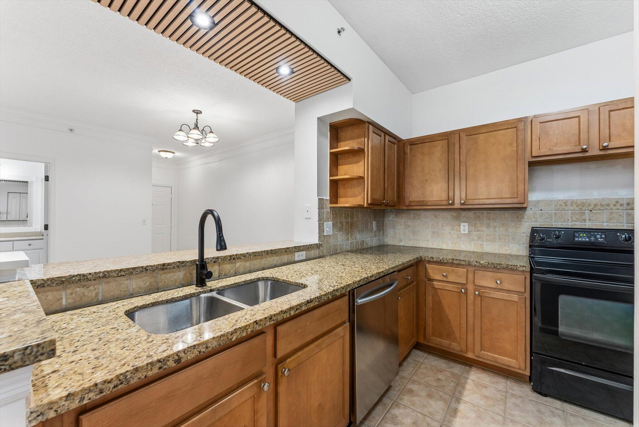 225 Murcia Drive 101