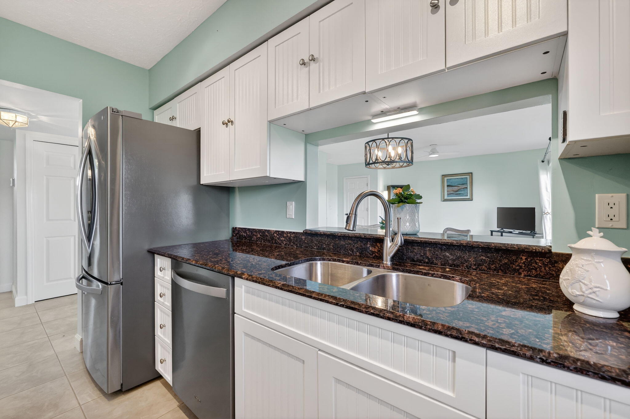 3210 S Lakeview Circle 3-102