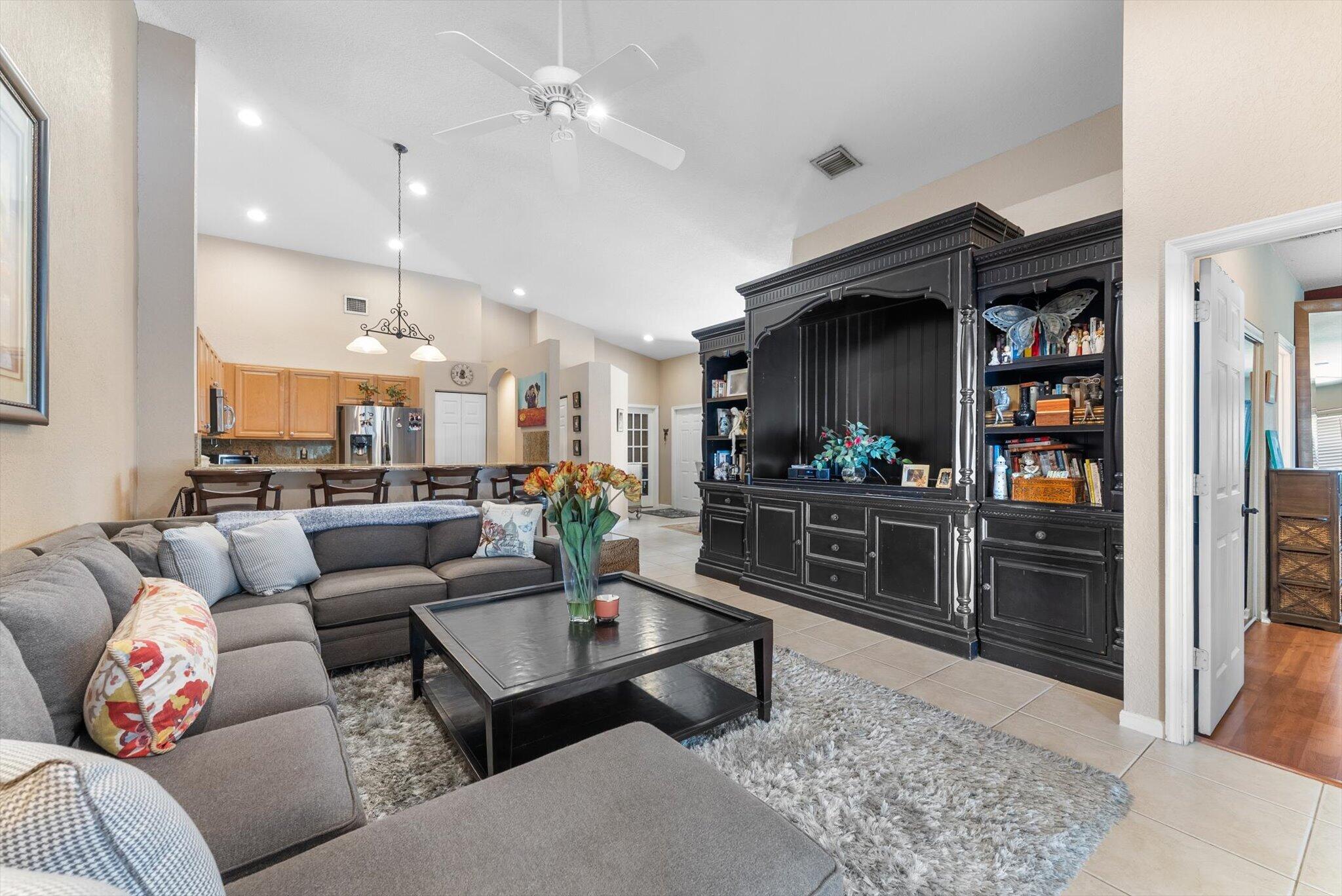 392 W Coral Trace Circle