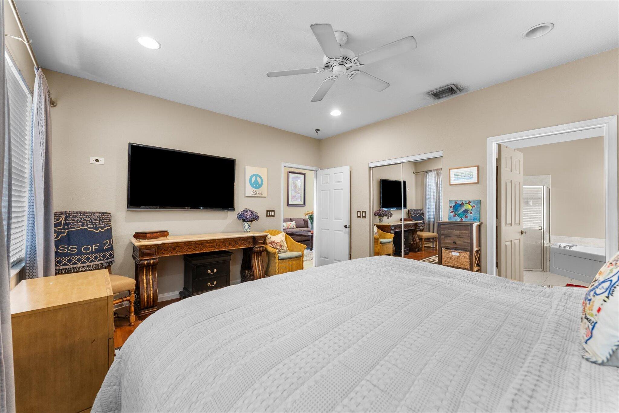 392 W Coral Trace Circle