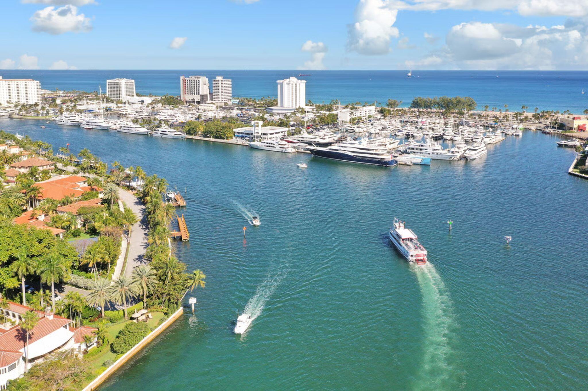 392 W Coral Trace Circle