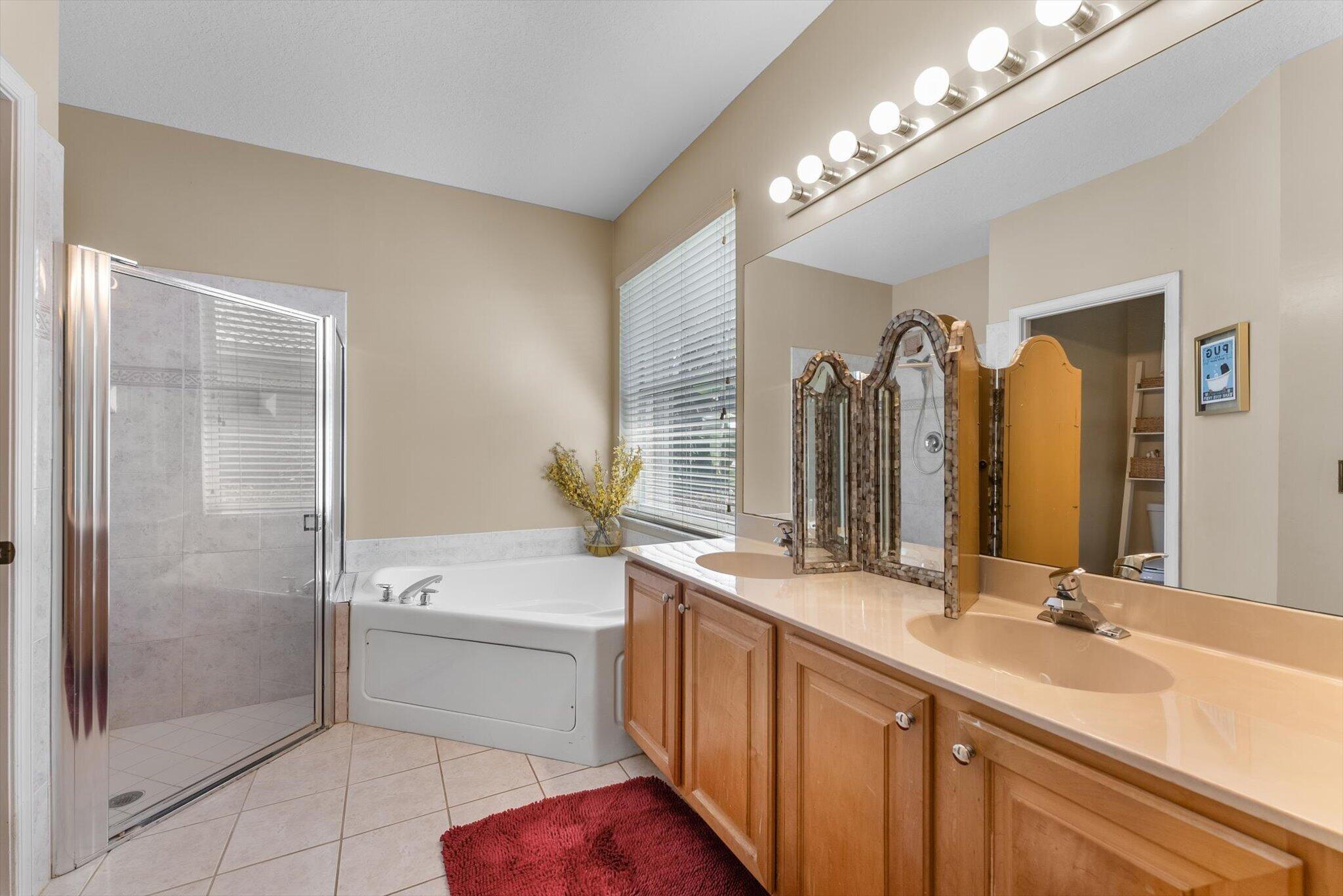 392 W Coral Trace Circle