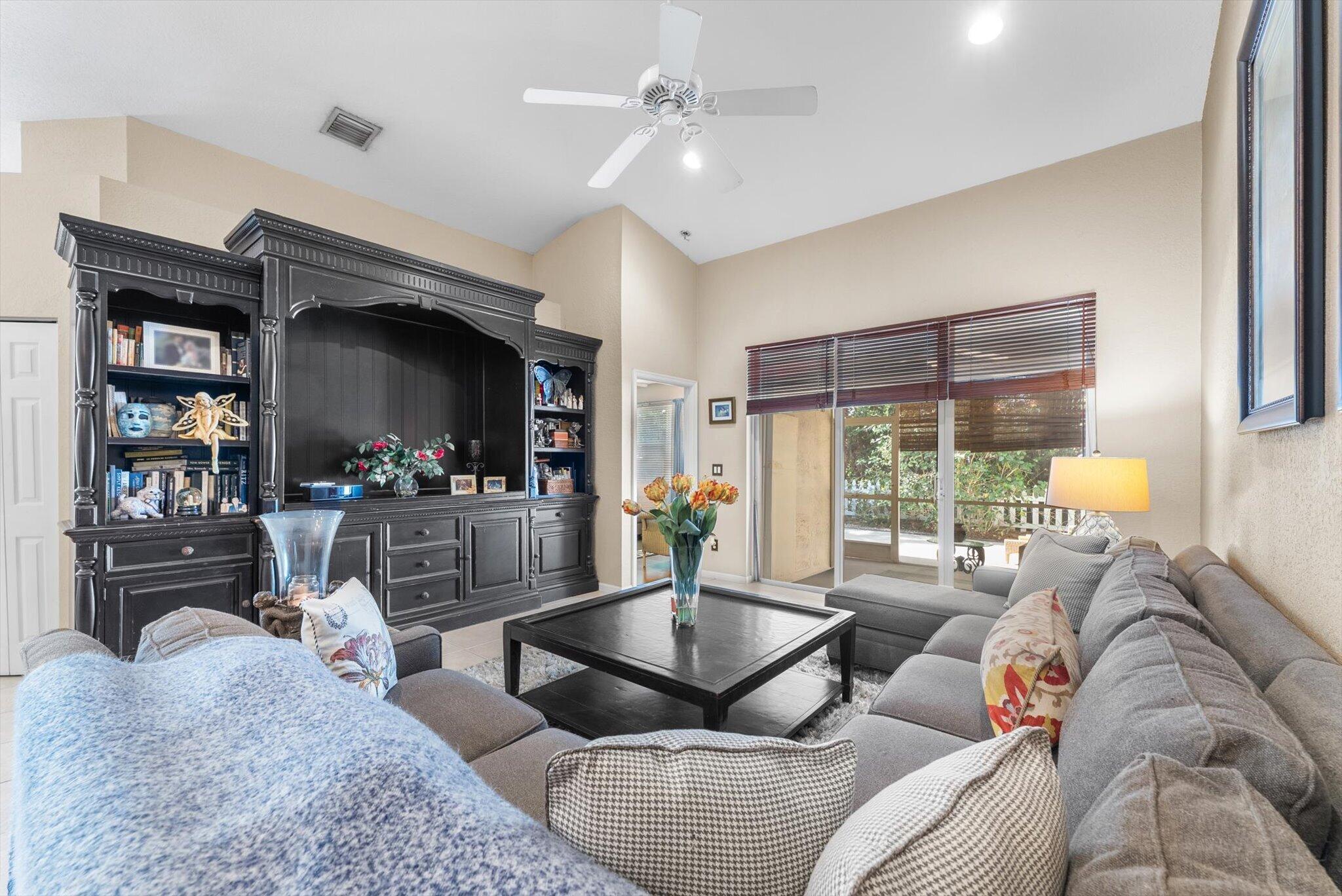 392 W Coral Trace Circle