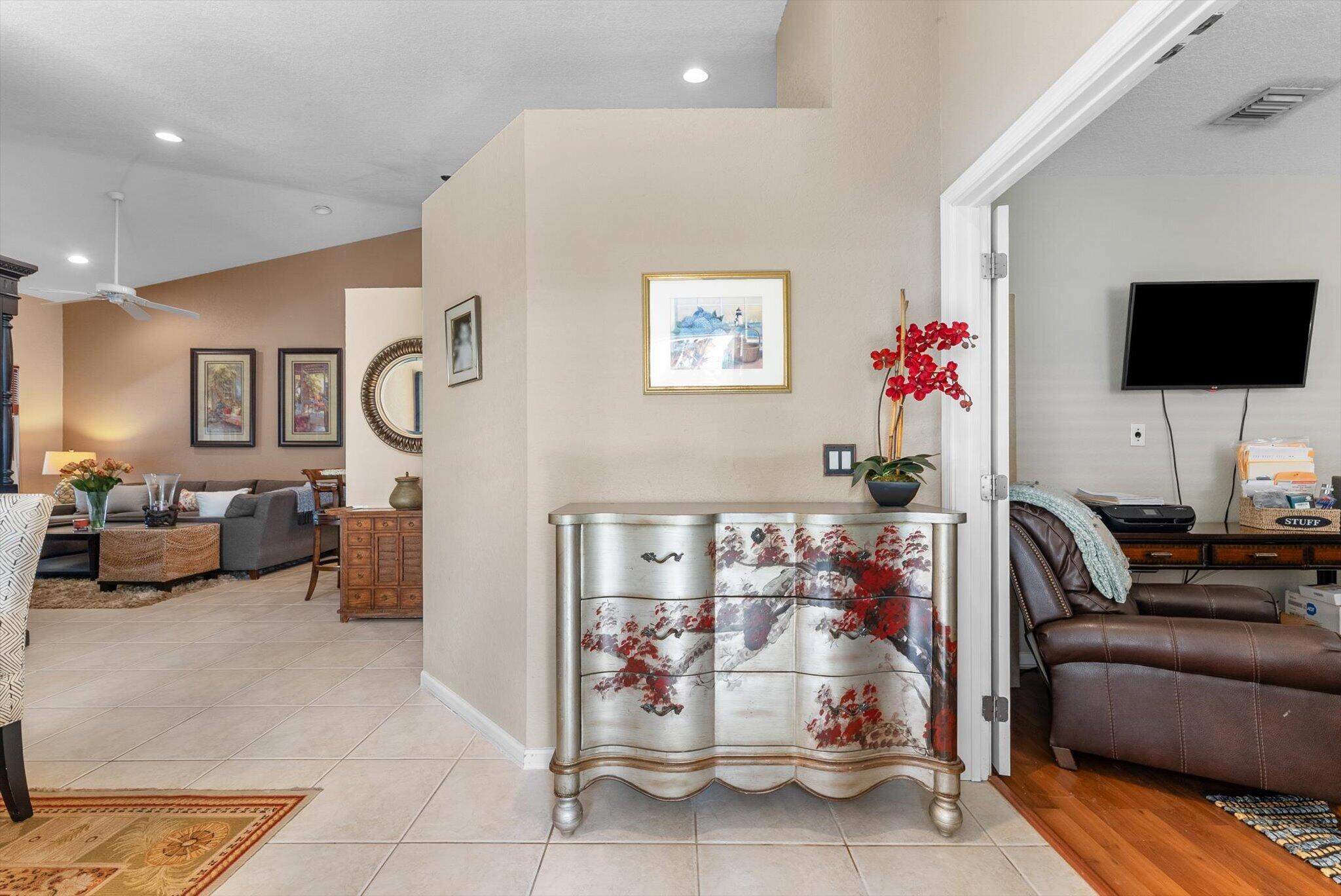 392 W Coral Trace Circle