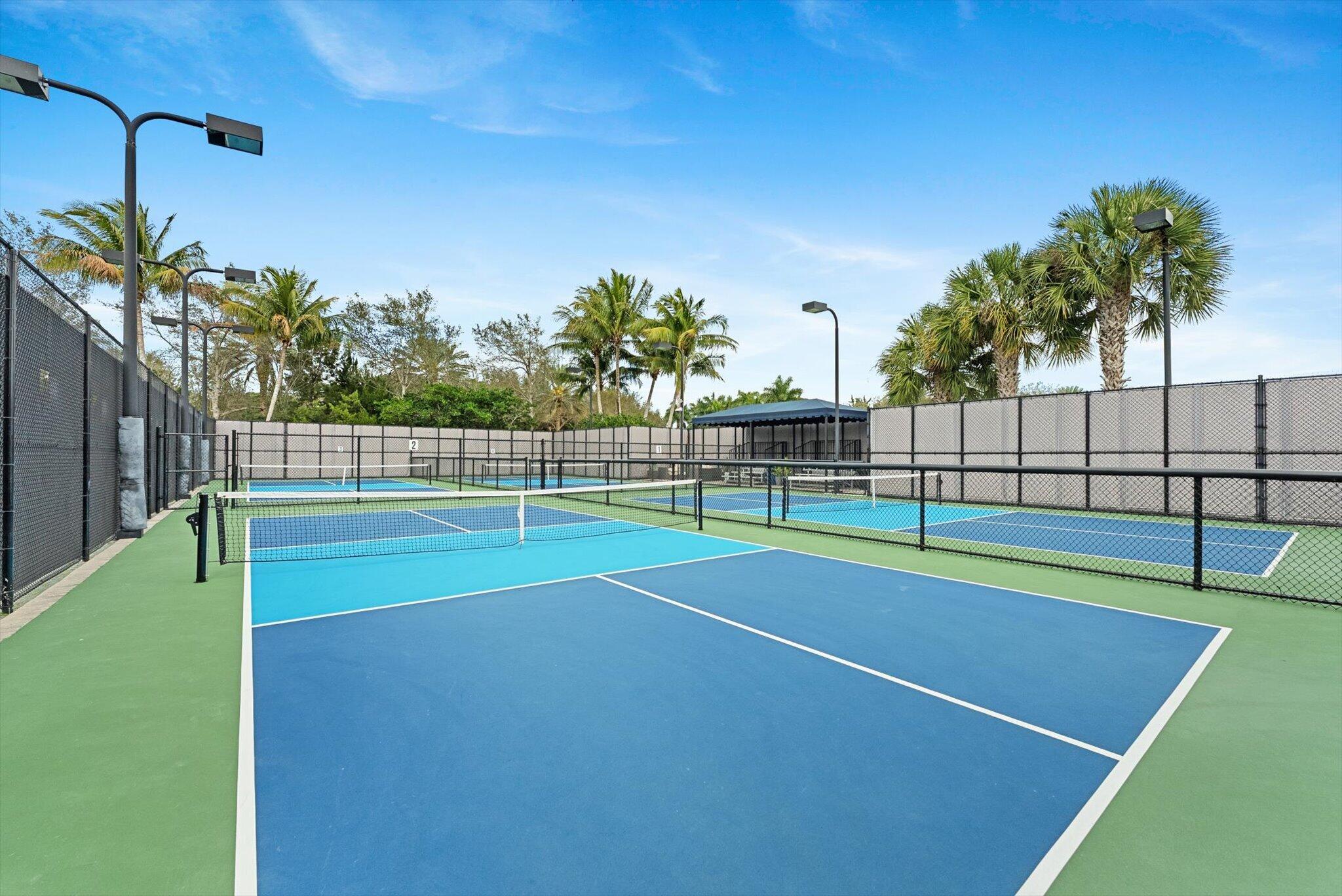 16945 Bridge Crossing Circle