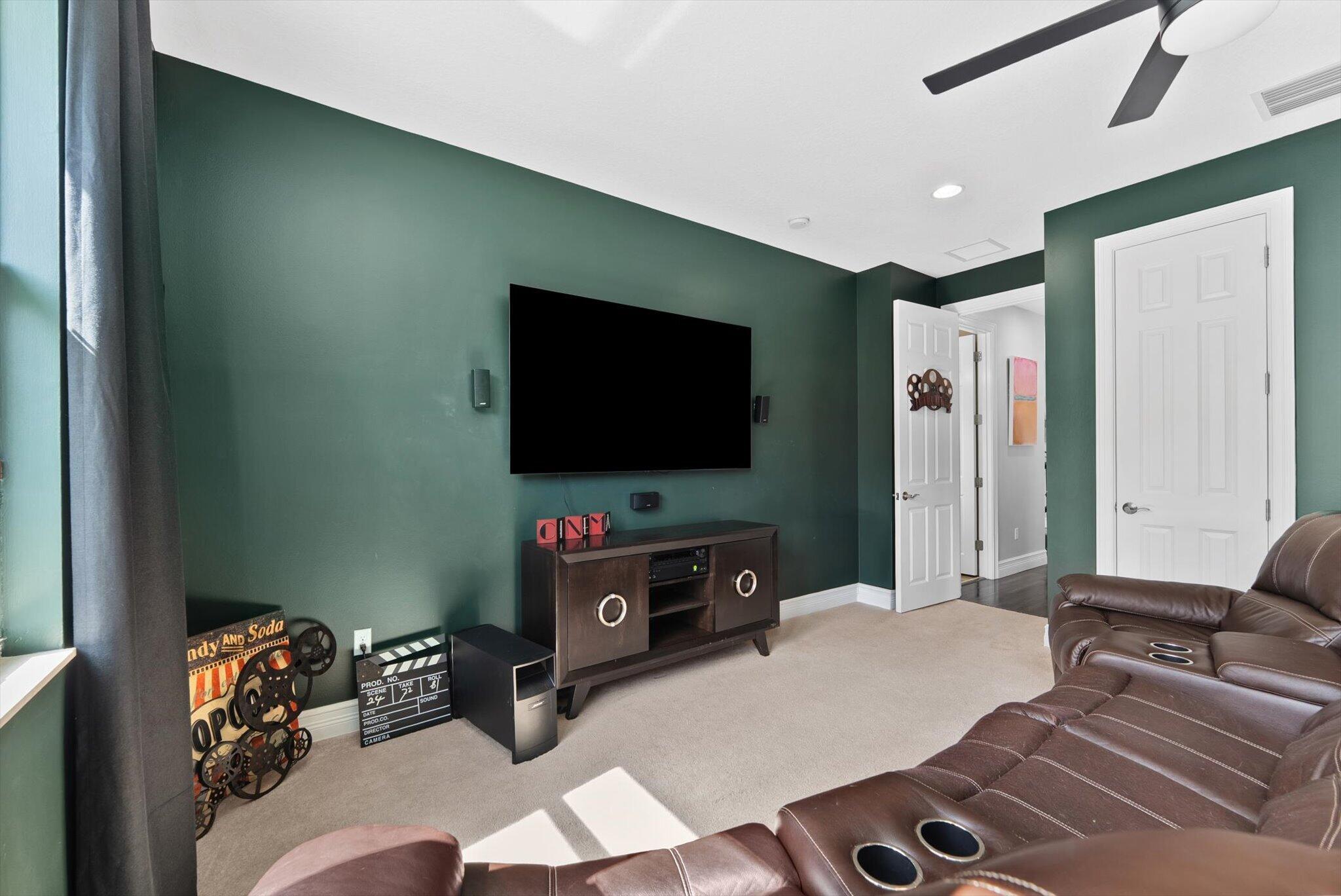 16945 Bridge Crossing Circle