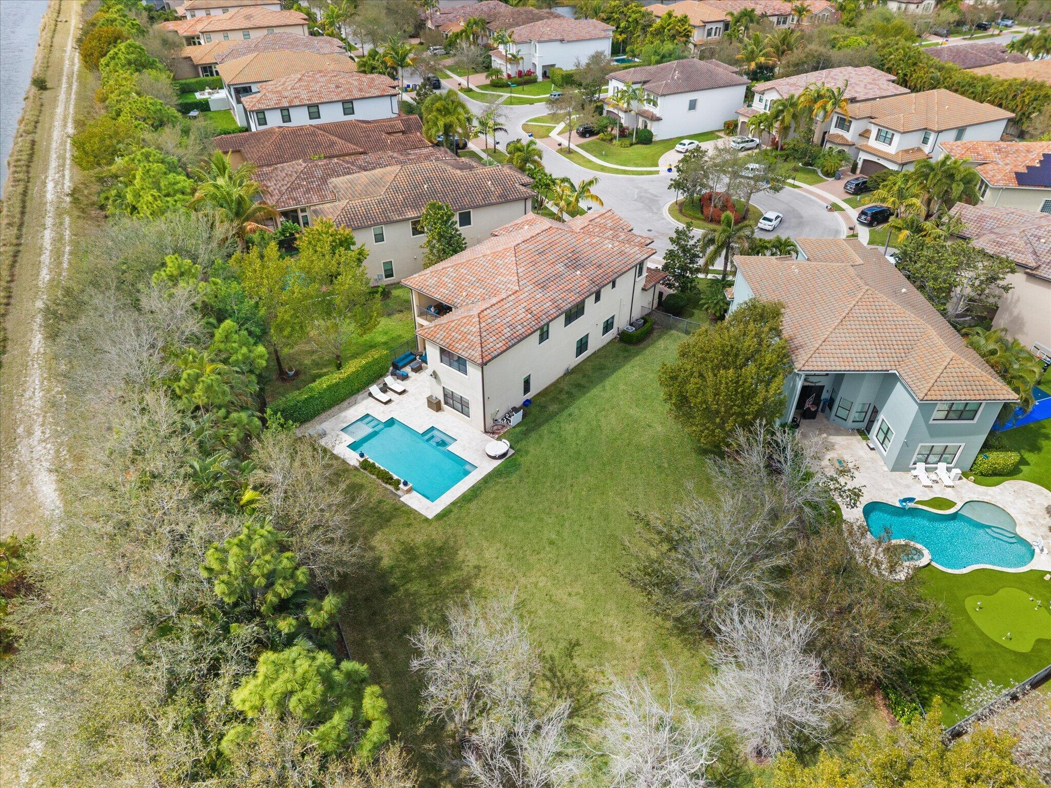 16945 Bridge Crossing Circle