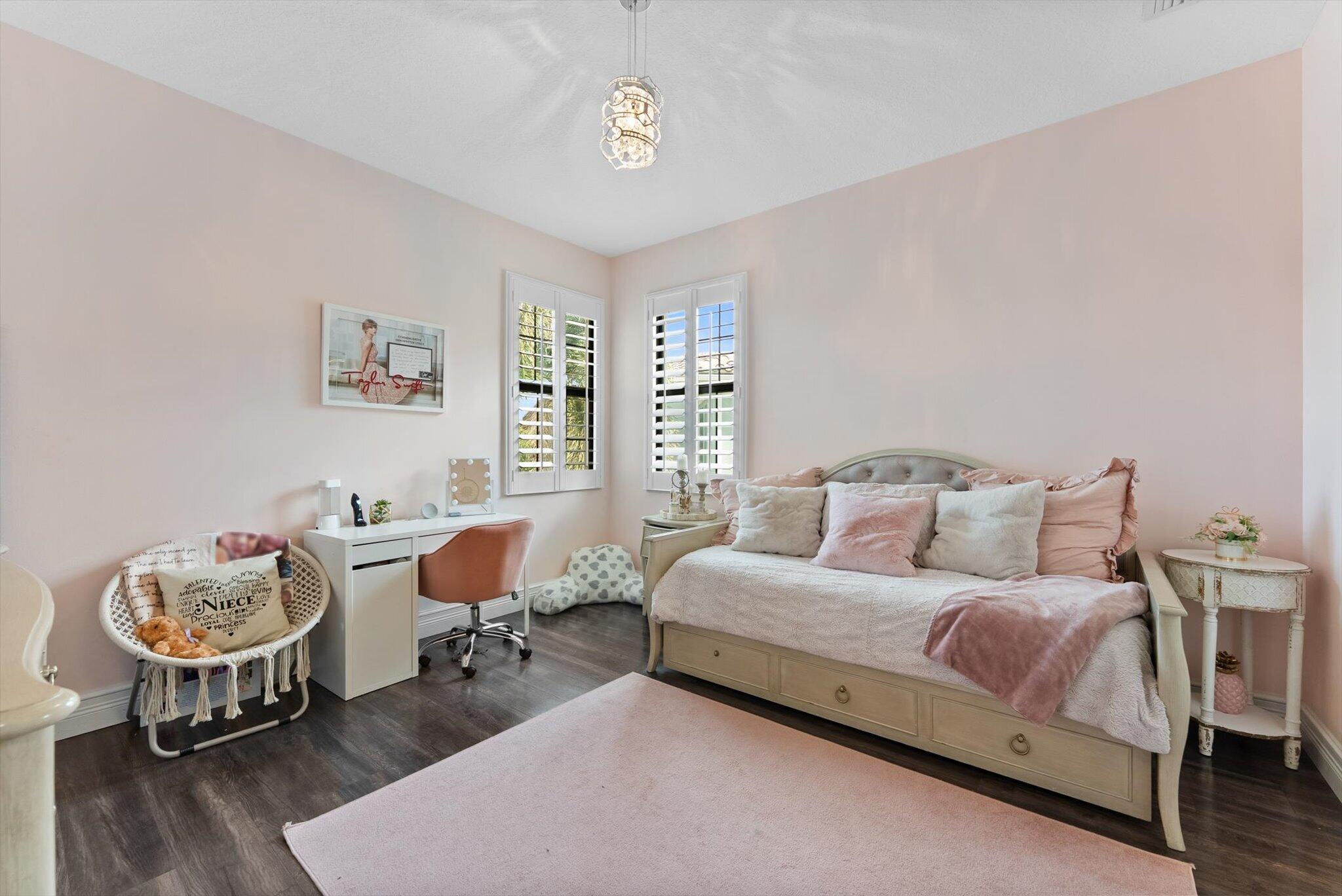 16945 Bridge Crossing Circle