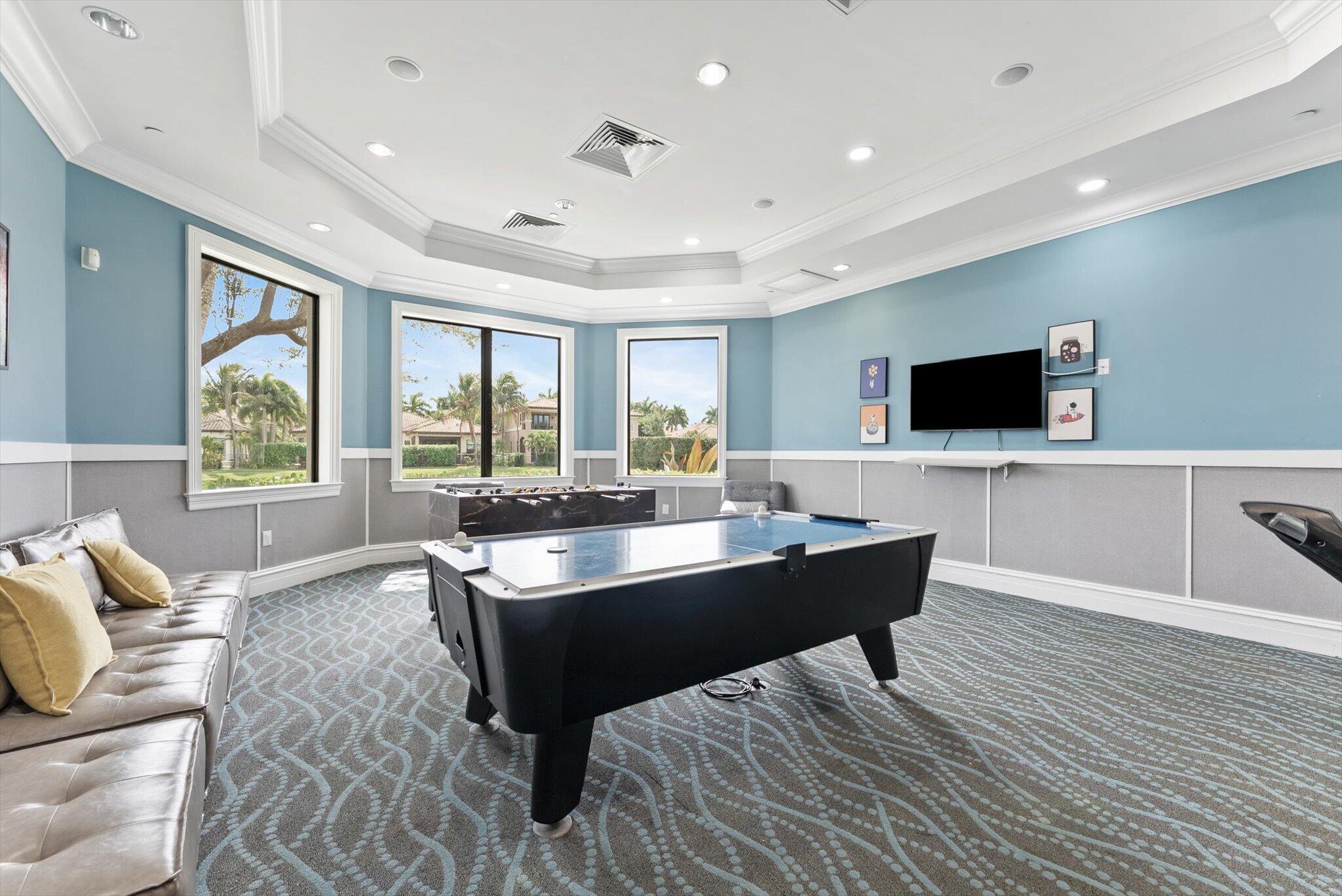 16945 Bridge Crossing Circle