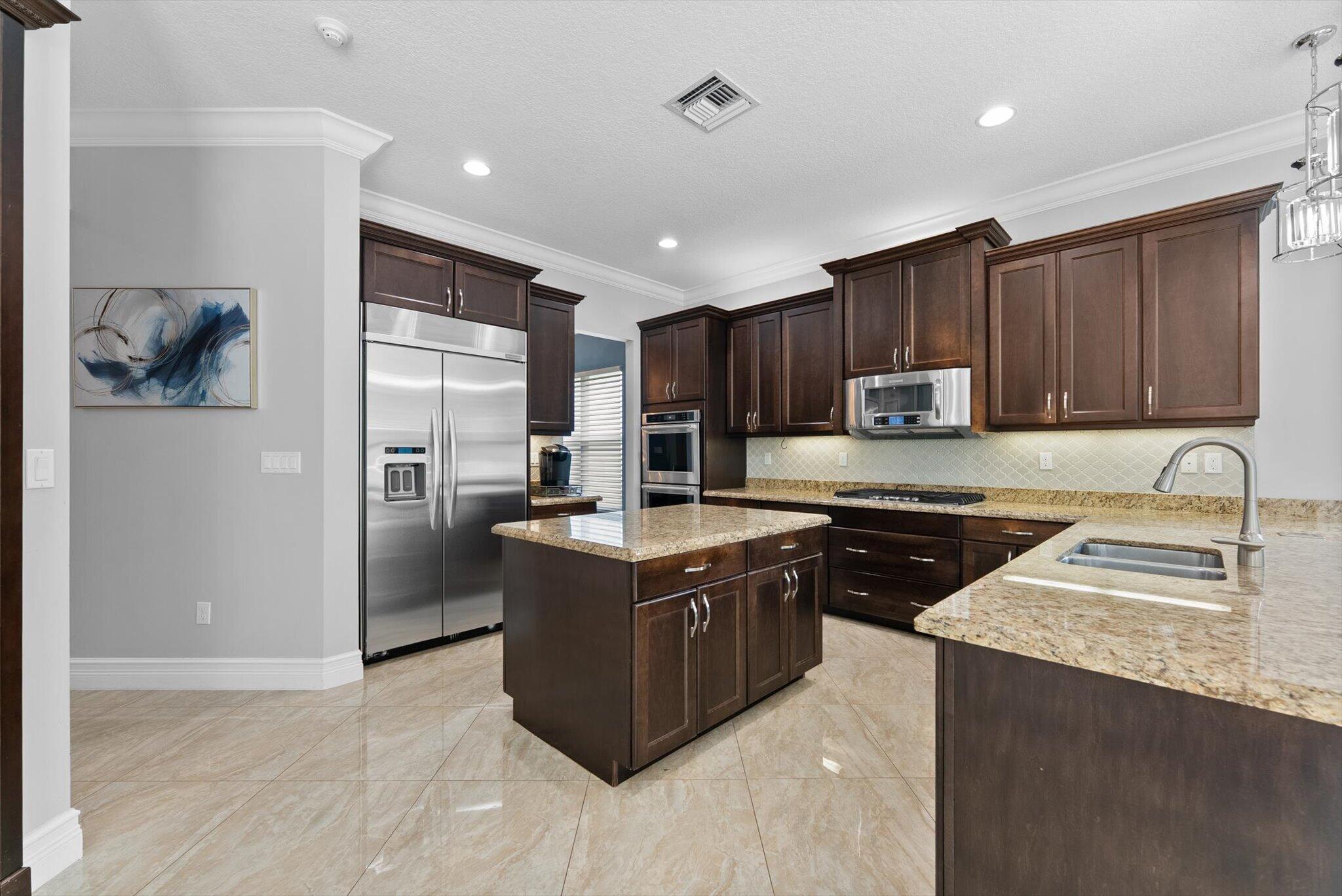 16945 Bridge Crossing Circle