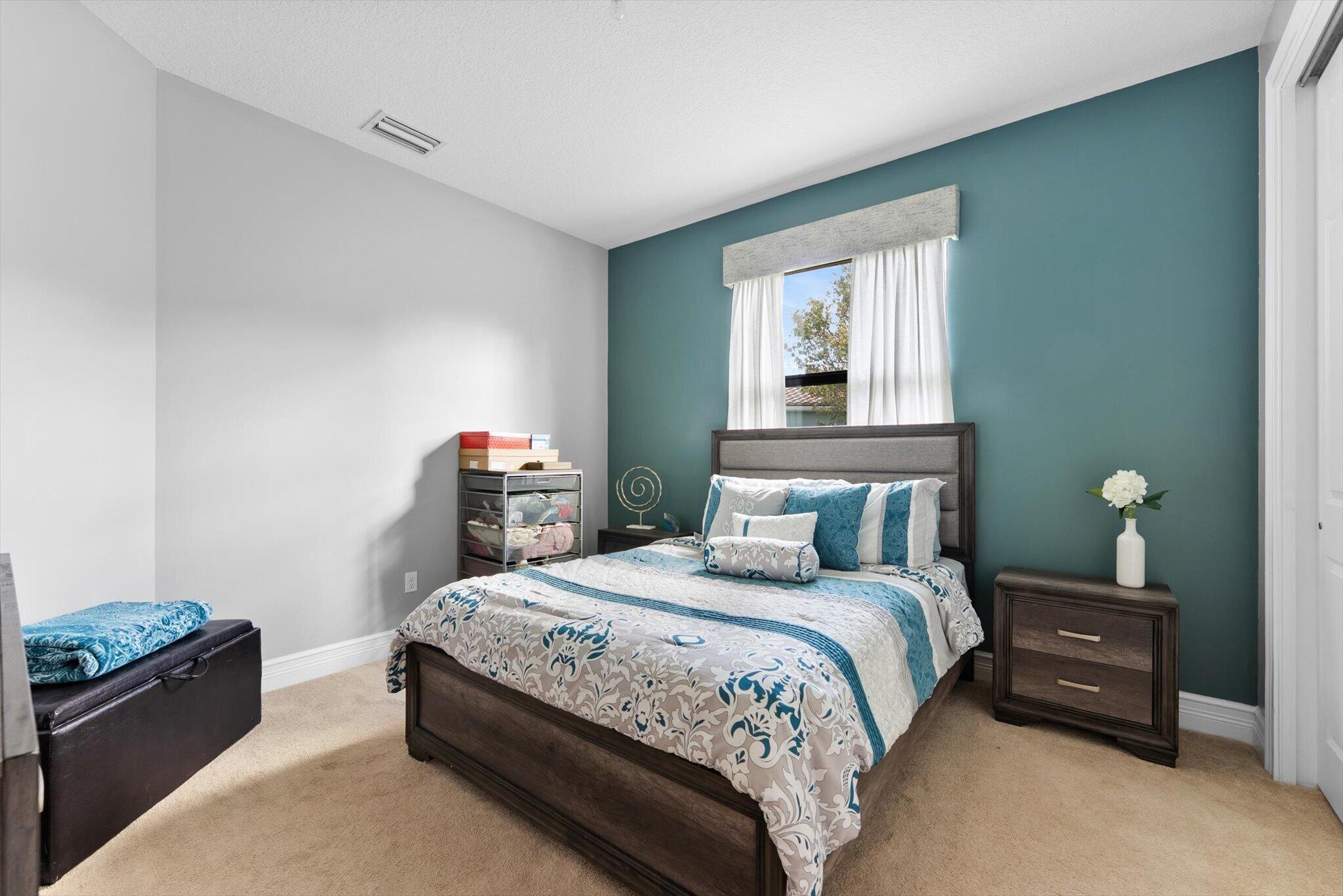 16945 Bridge Crossing Circle