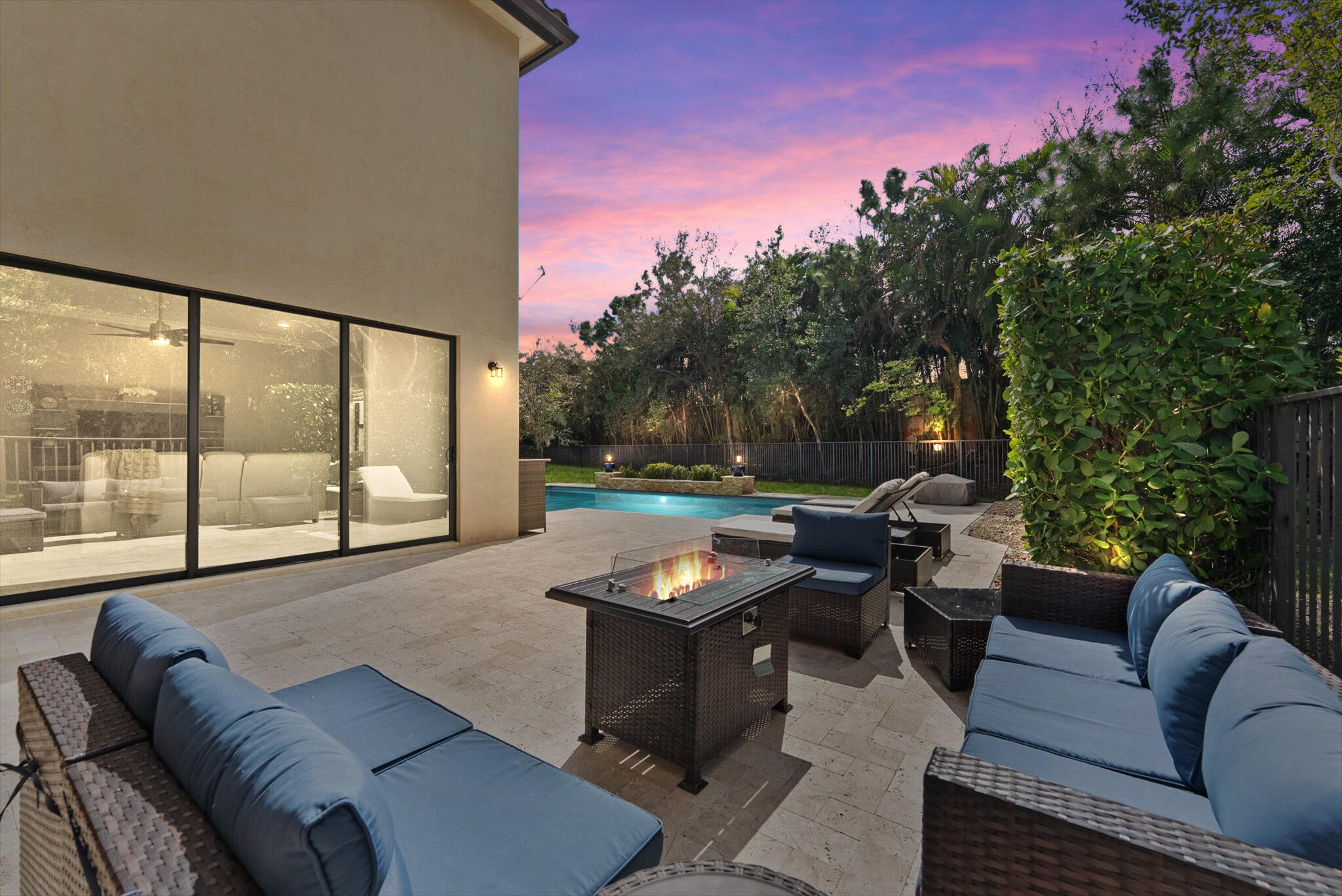 16945 Bridge Crossing Circle