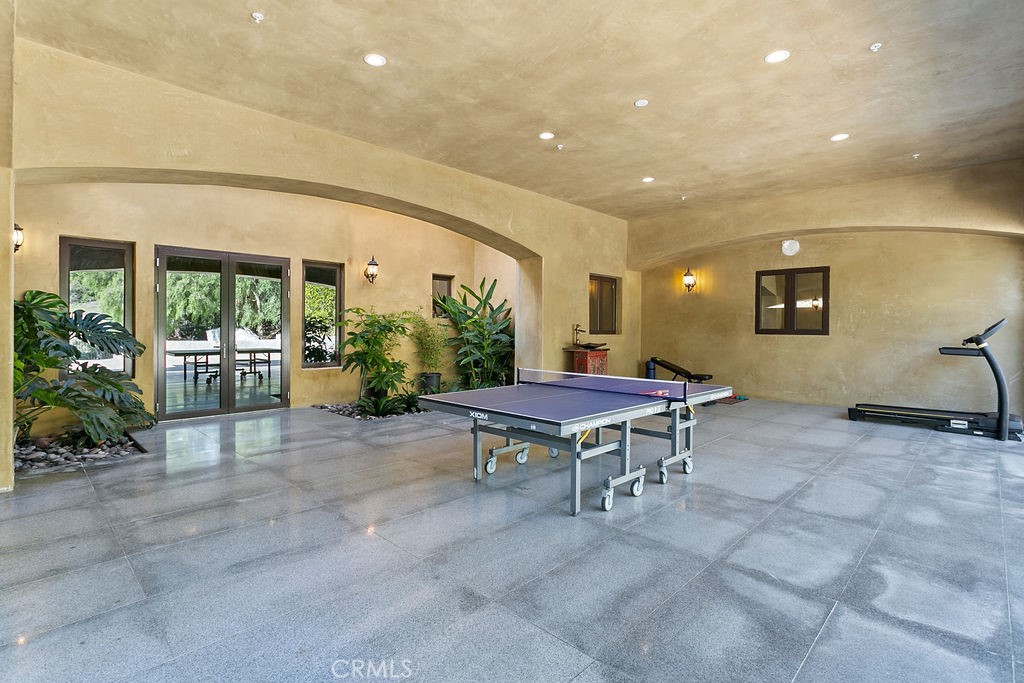 6884 Poco Lago