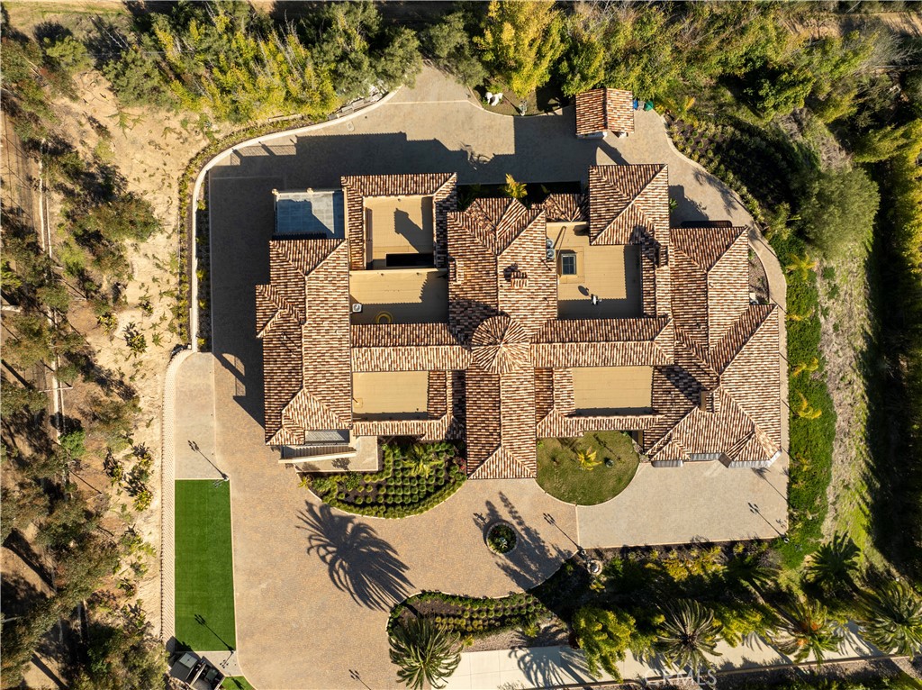 6884 Poco Lago