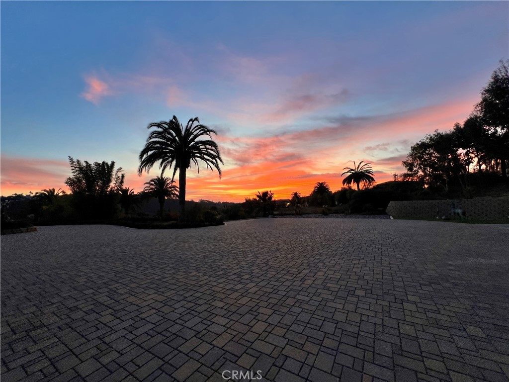 6884 Poco Lago