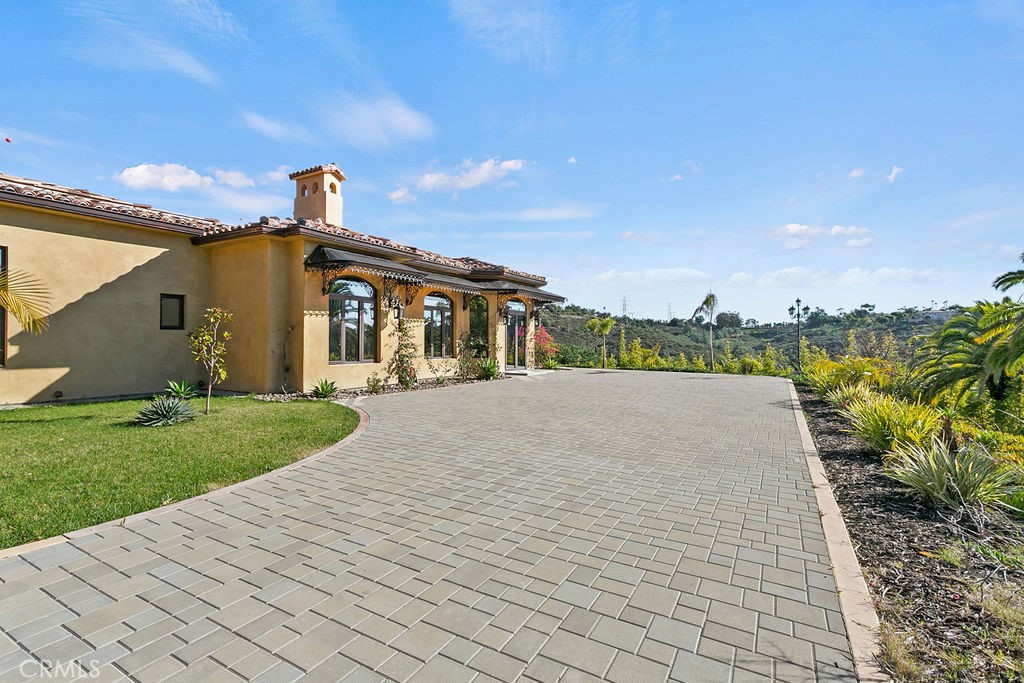 6884 Poco Lago