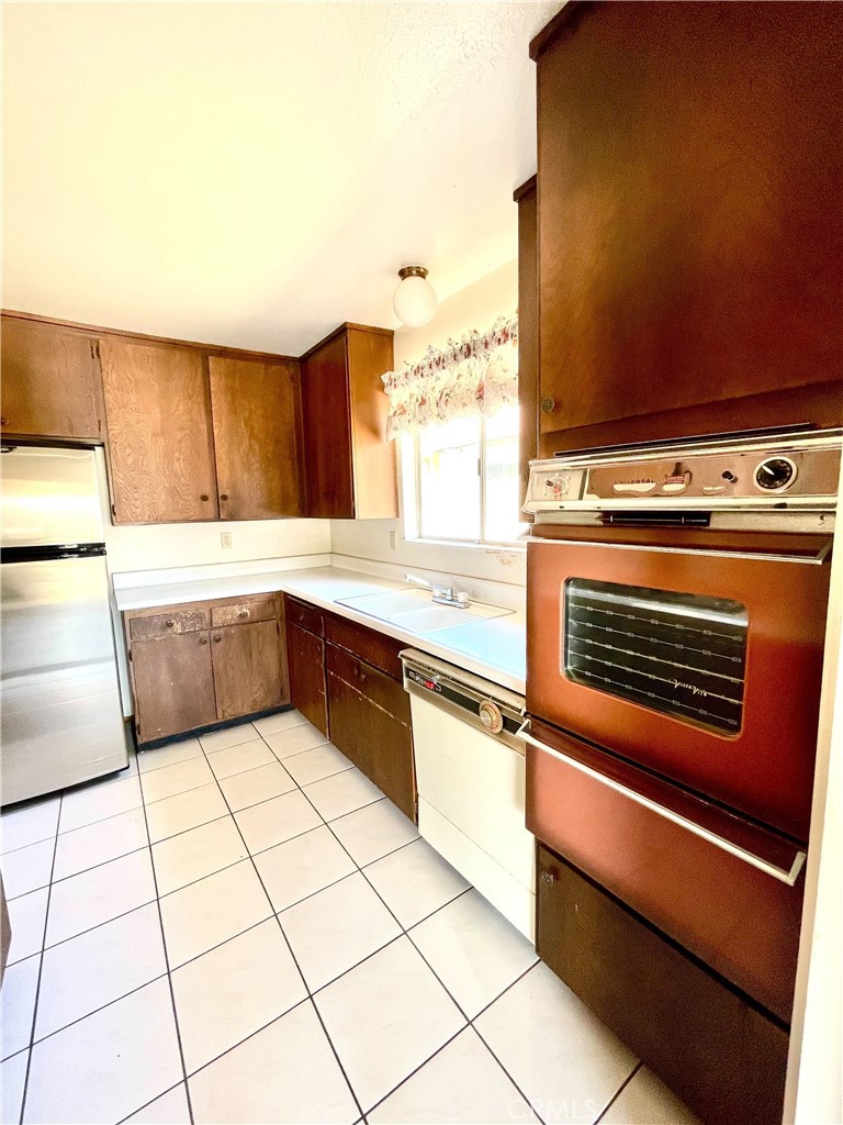 6401 Royal Oak Drive