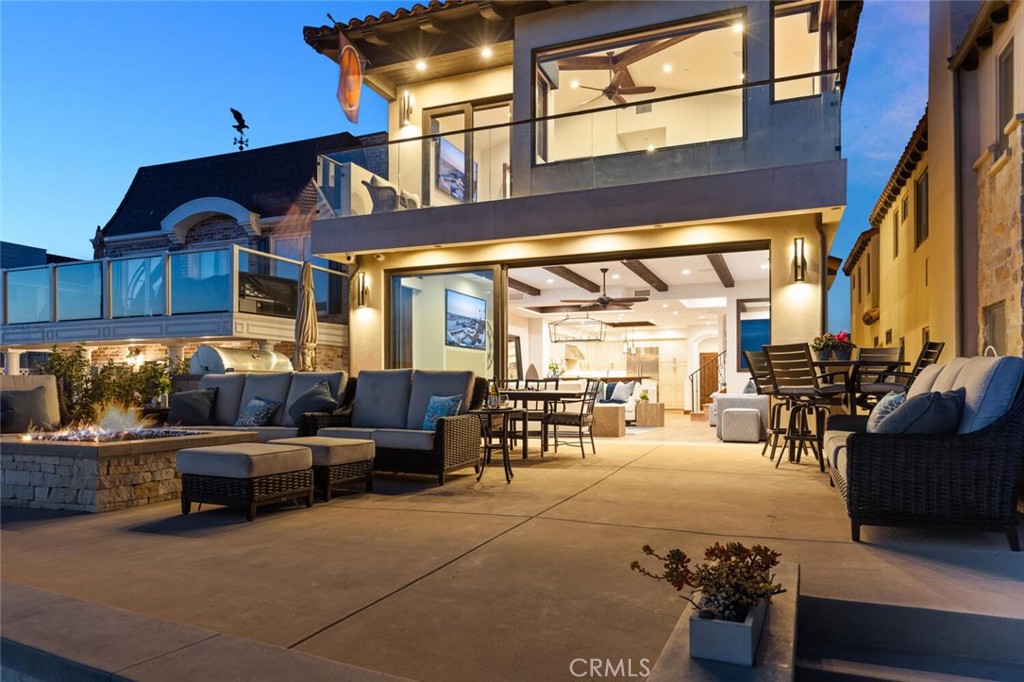 310 E Oceanfront