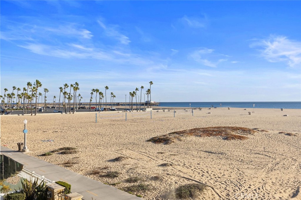 310 E Oceanfront