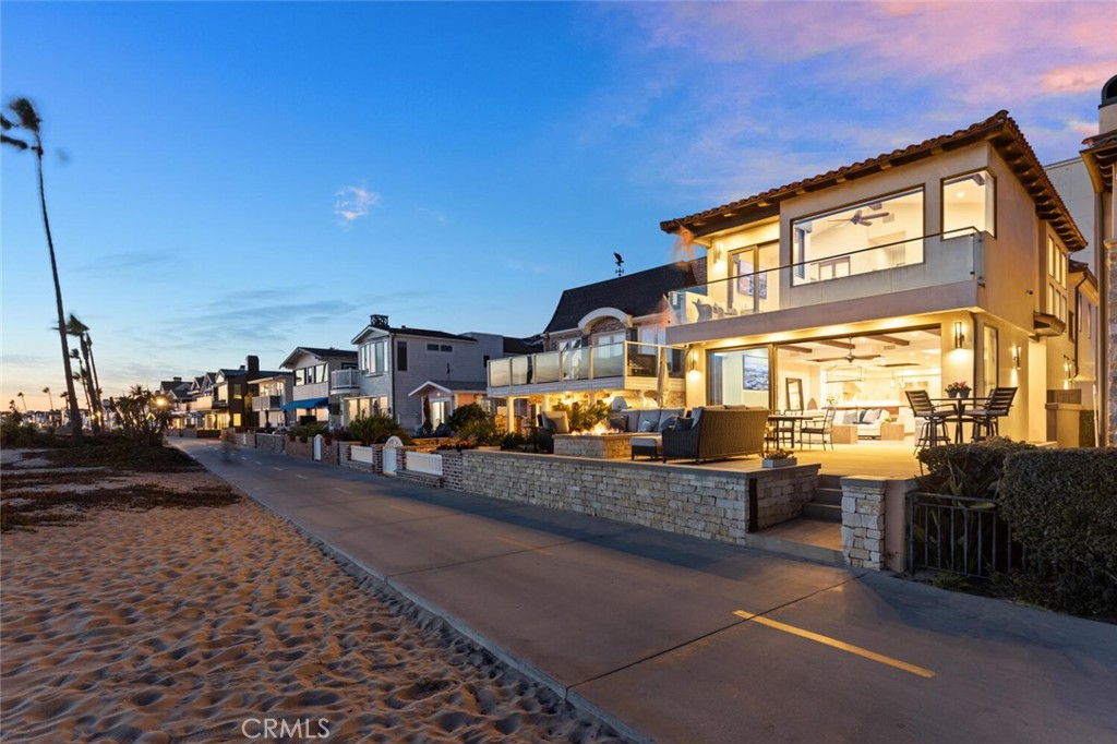310 E Oceanfront