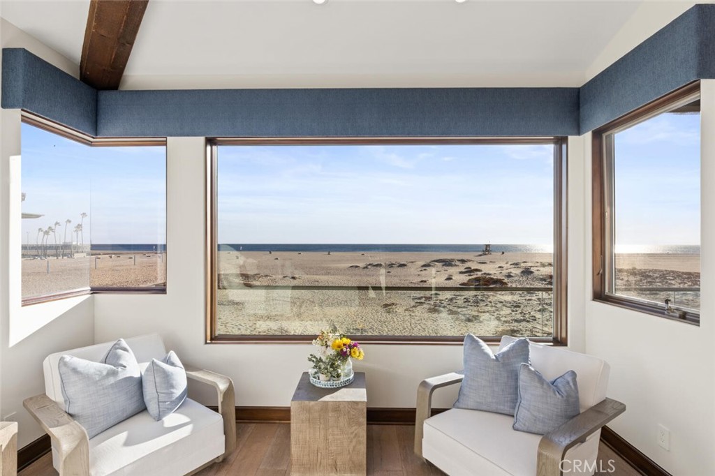 310 E Oceanfront