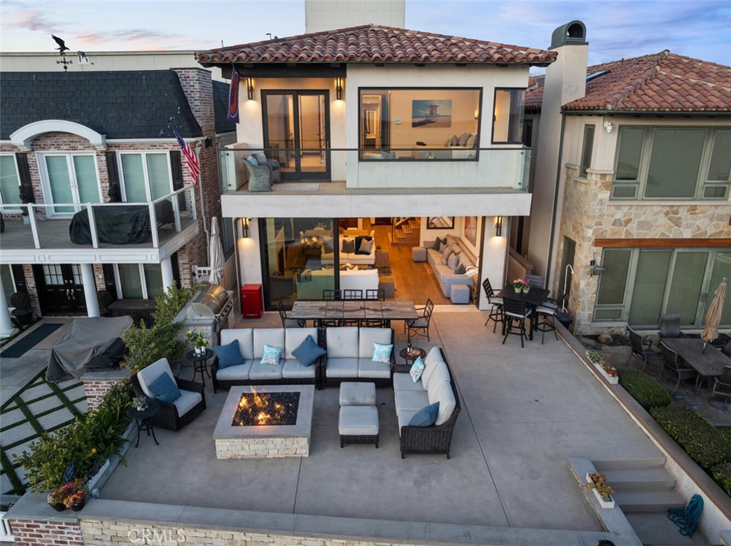 310 E Oceanfront