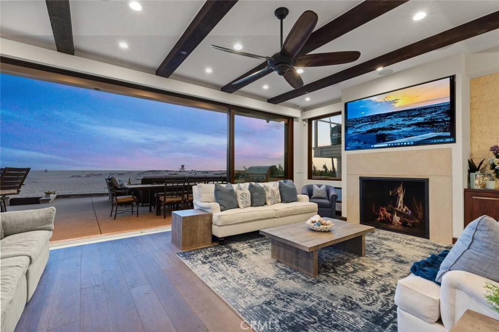 310 E Oceanfront