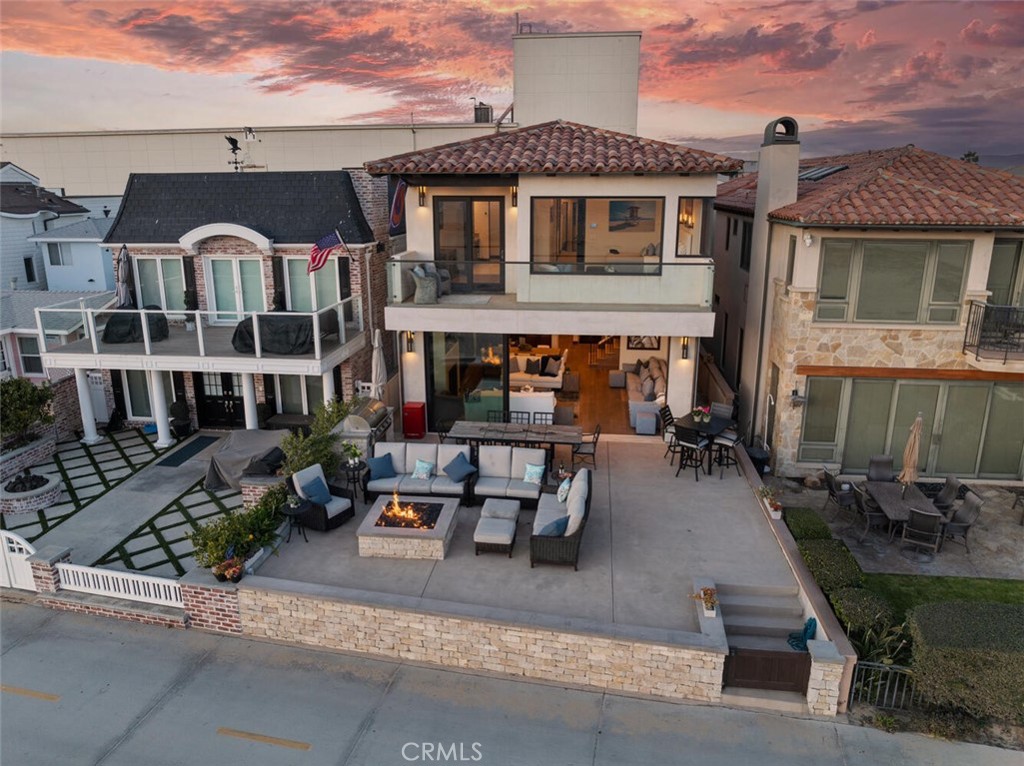 310 E Oceanfront