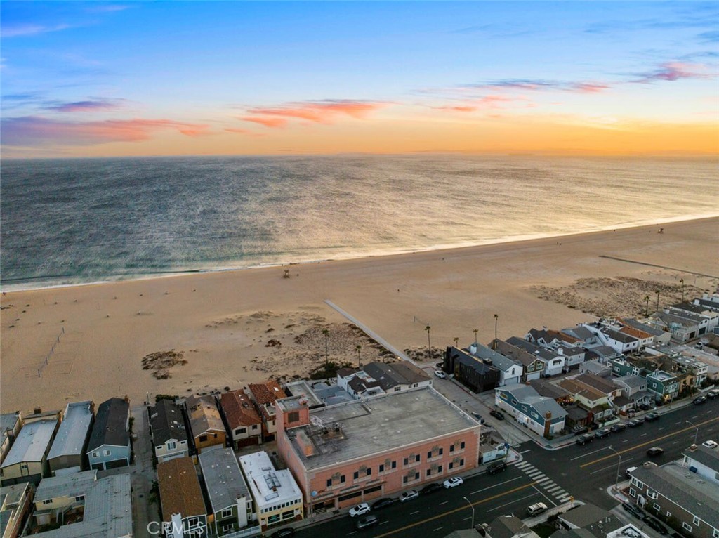310 E Oceanfront
