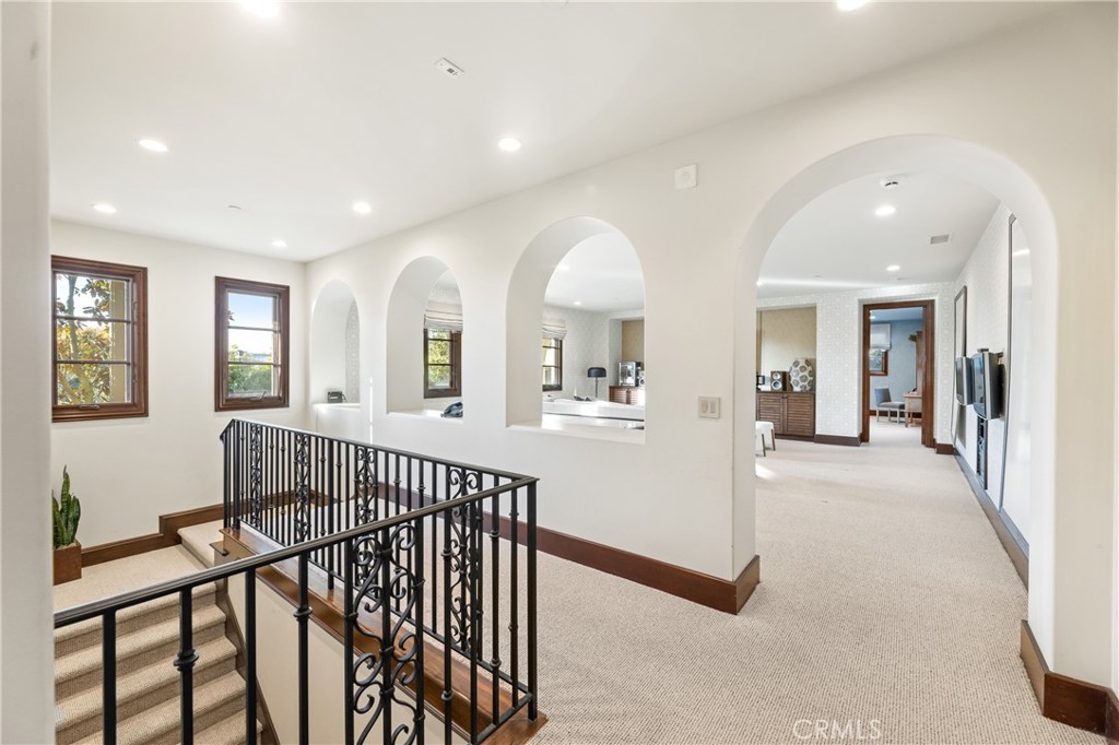 16 Shore Walk